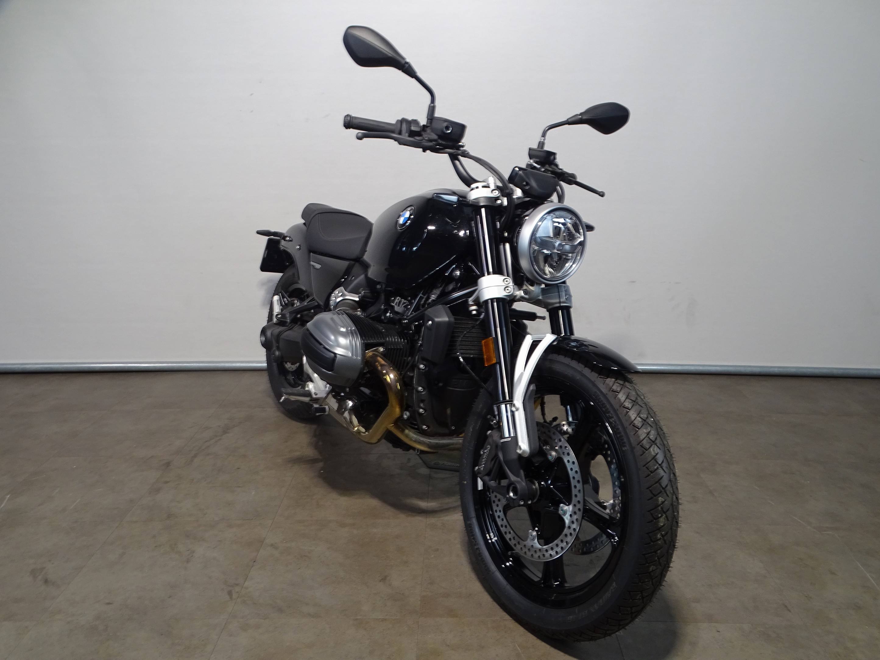 BMW R 12 NINE-T