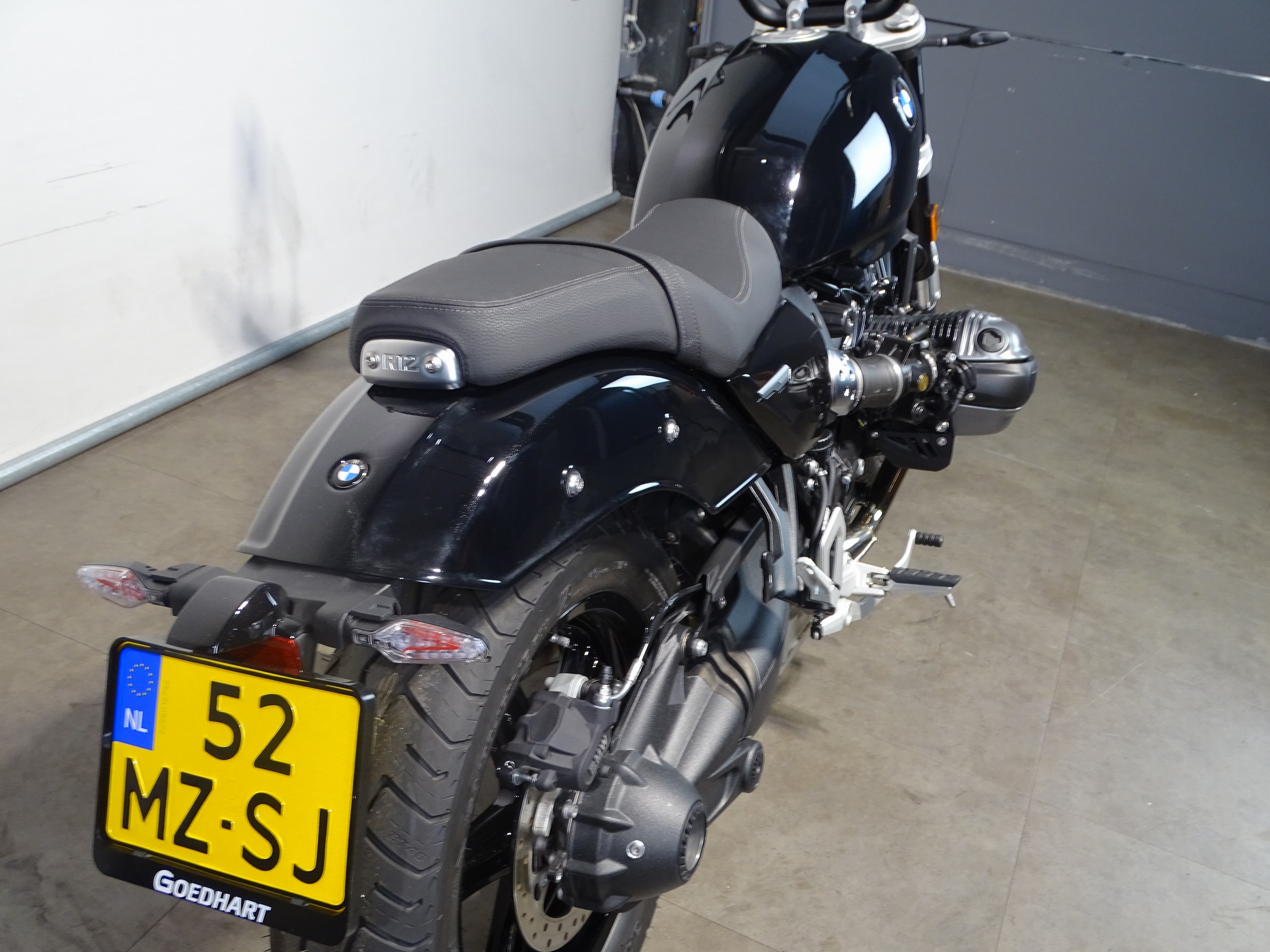 BMW R 12 NINE-T