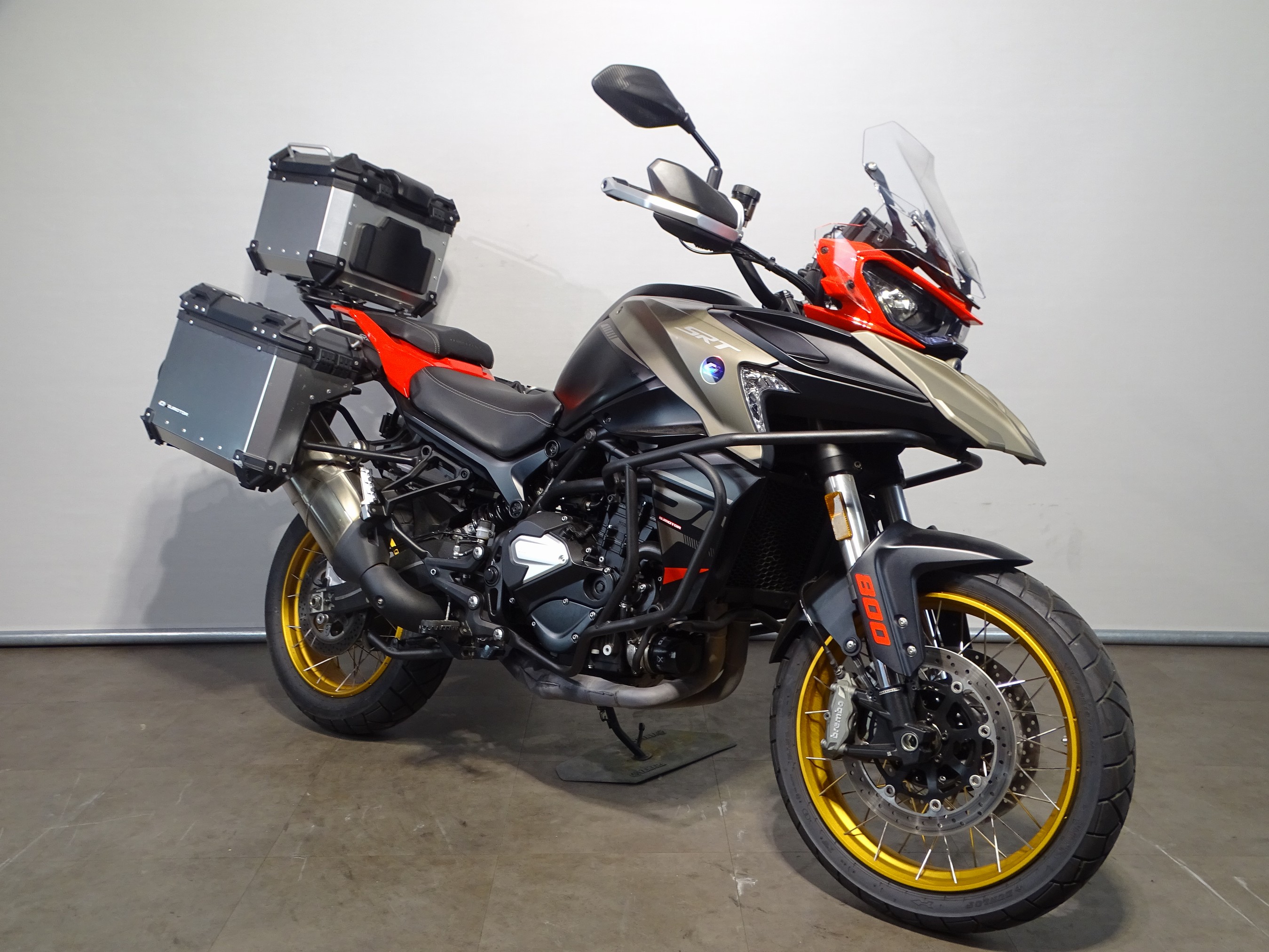 QJMOTOR SRT 800 SX TOURING