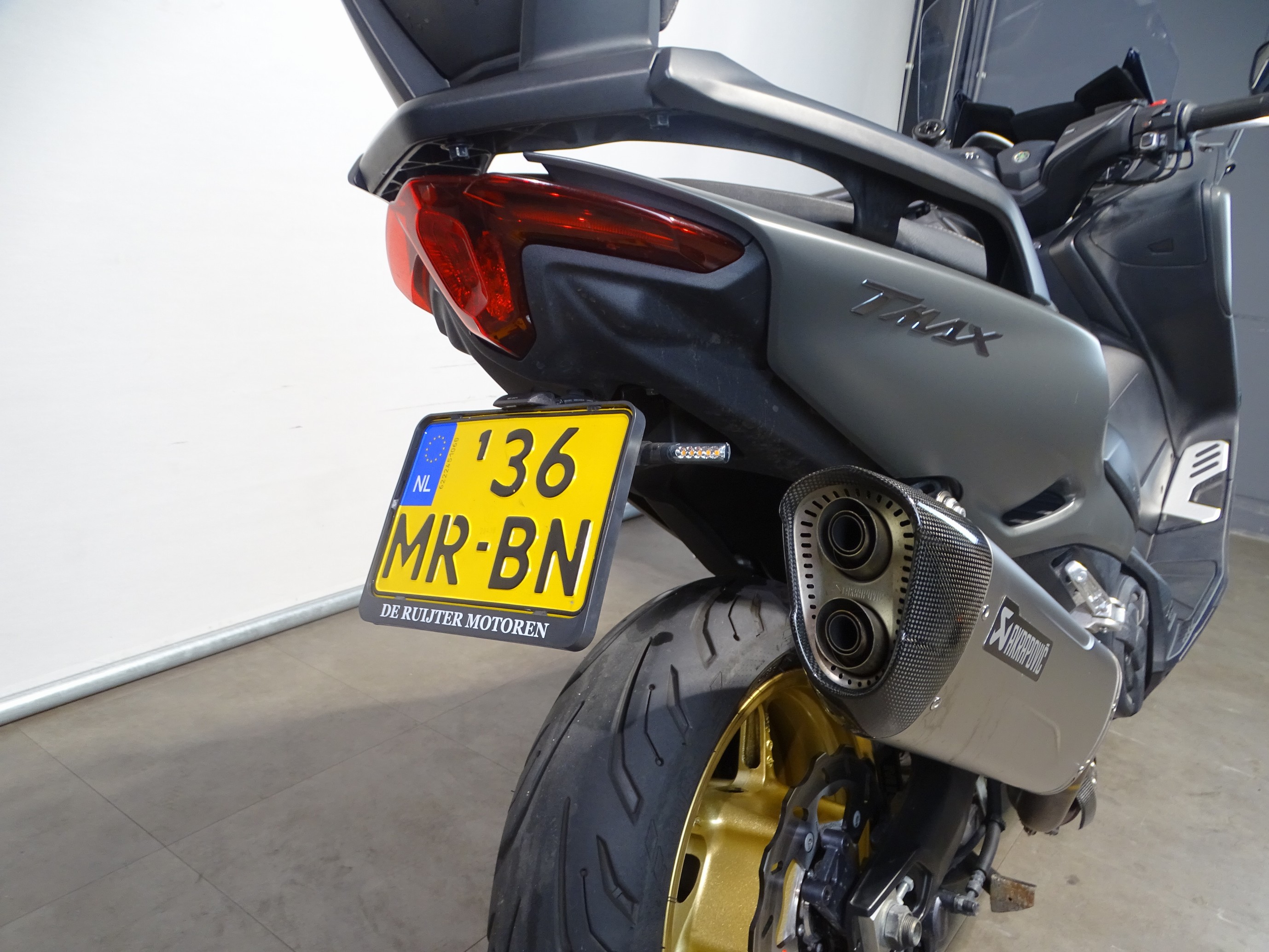 YAMAHA T-MAX TECH MAX