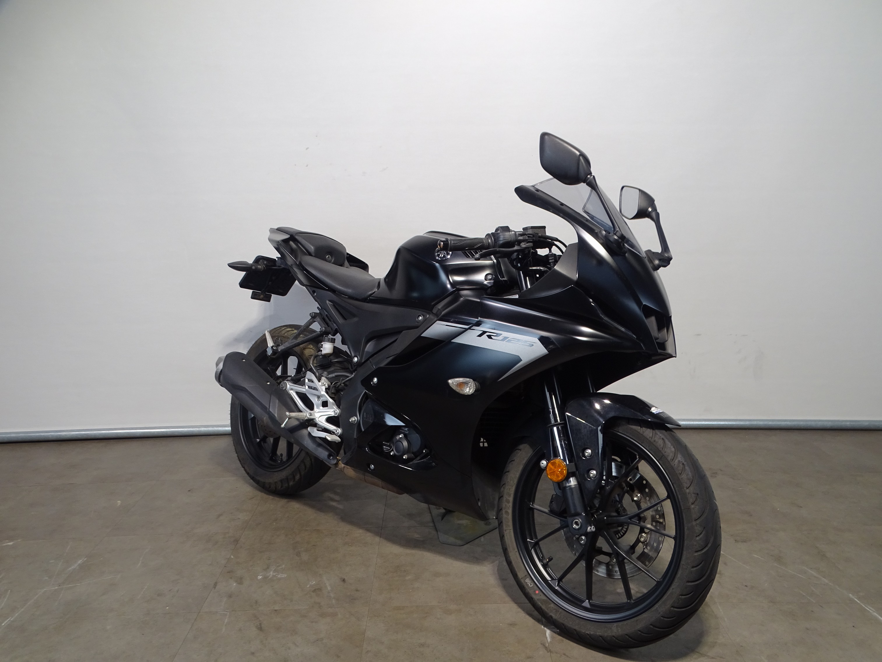YAMAHA YZF-R 125
