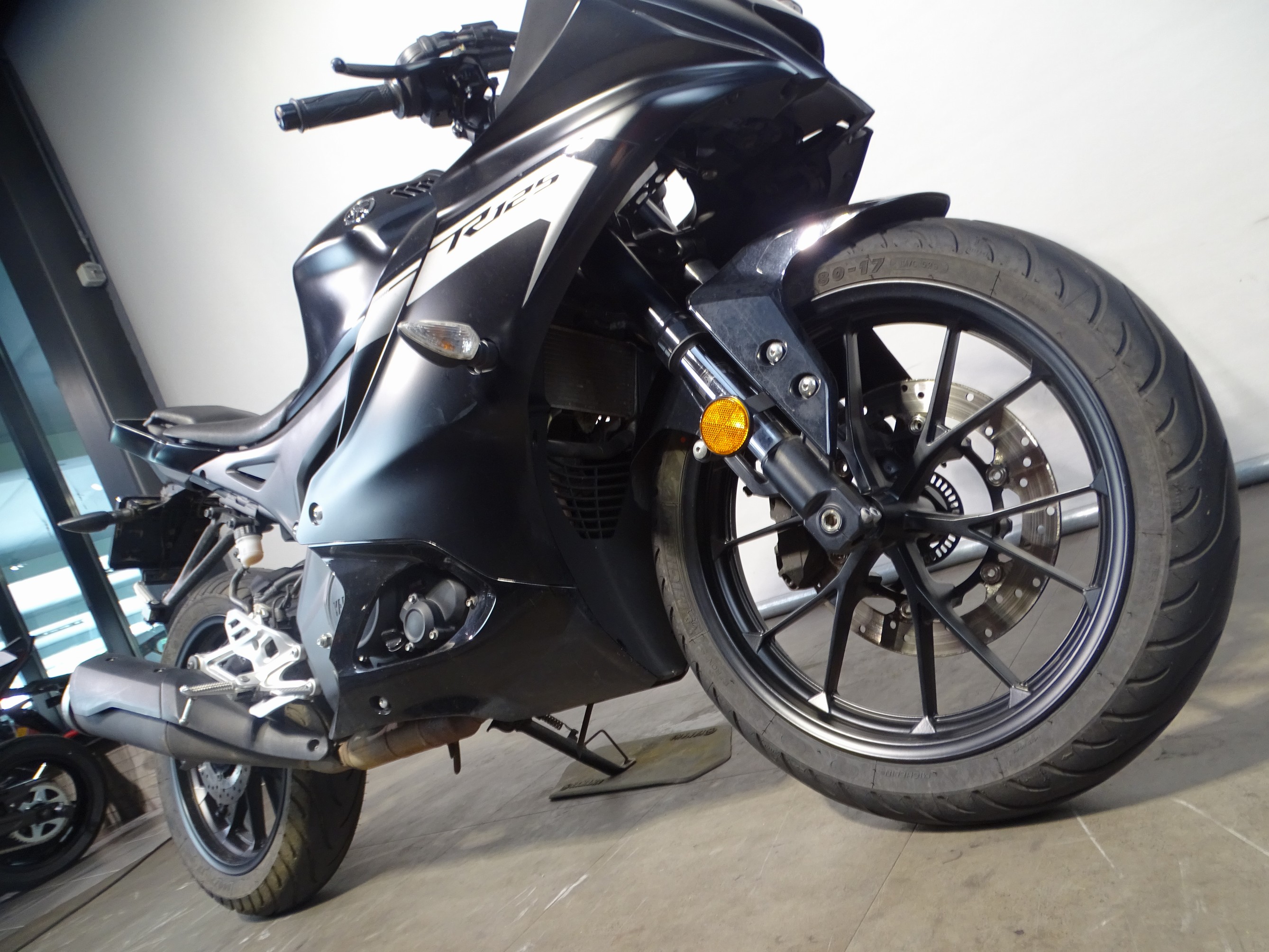 YAMAHA YZF-R 125
