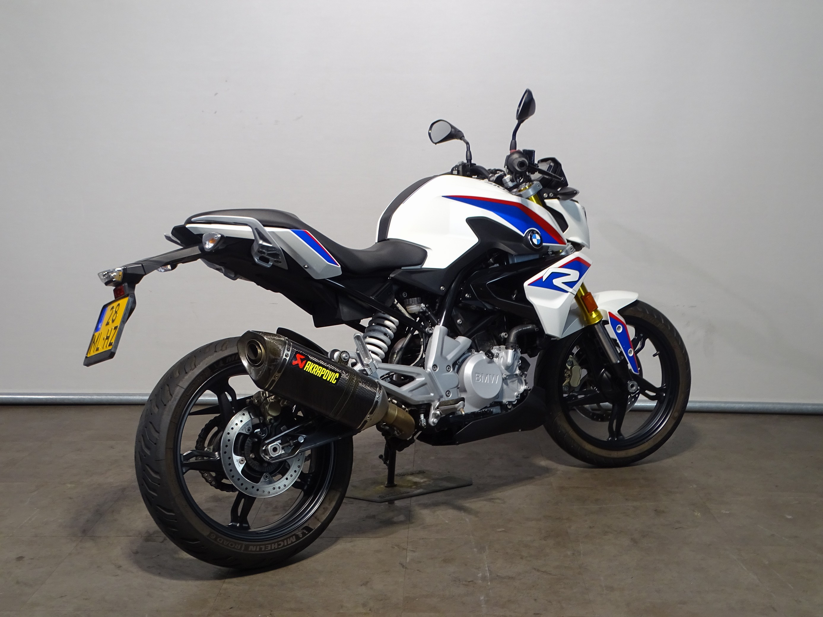 BMW G 310 R