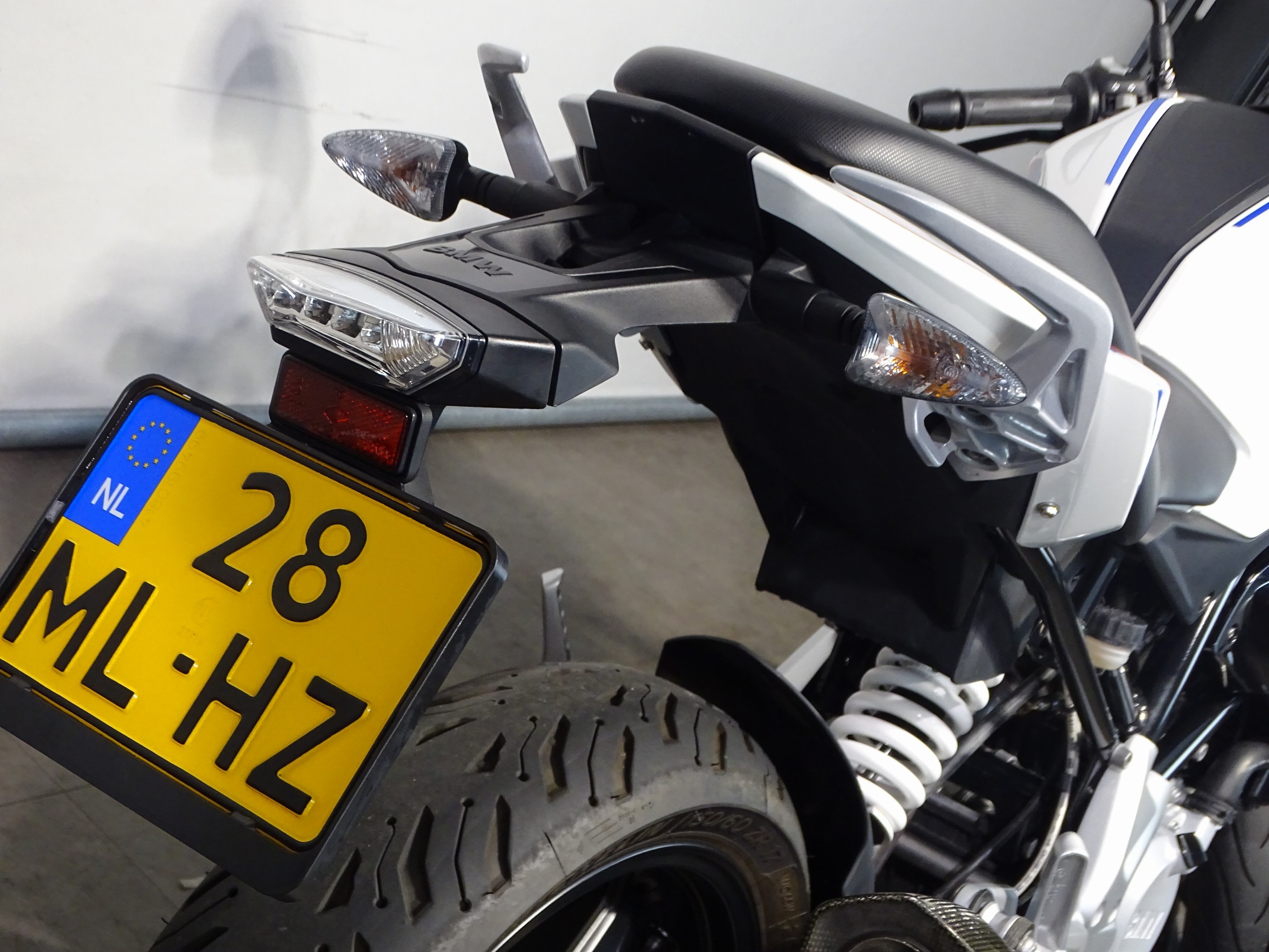 BMW G 310 R
