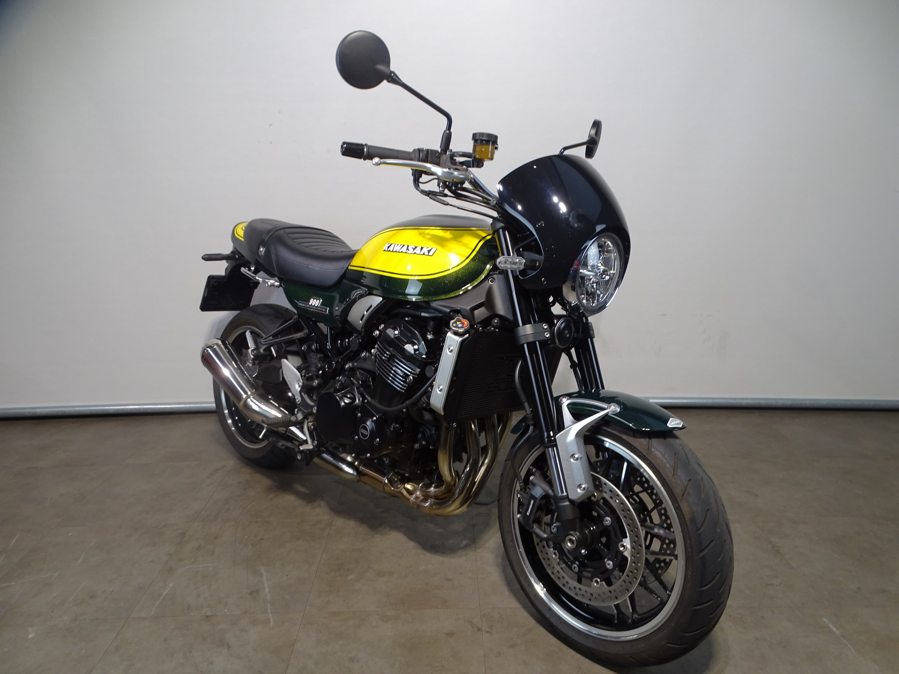 KAWASAKI Z 900 RS YELLOW BALL