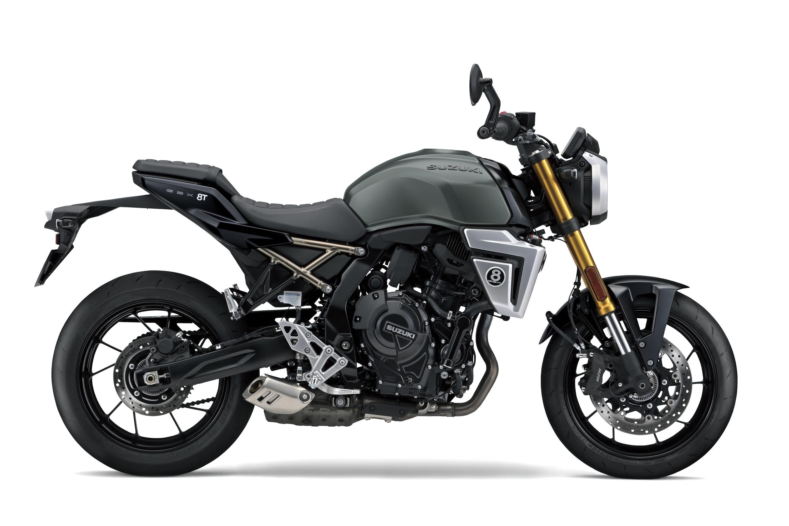 SUZUKI GSX-8T