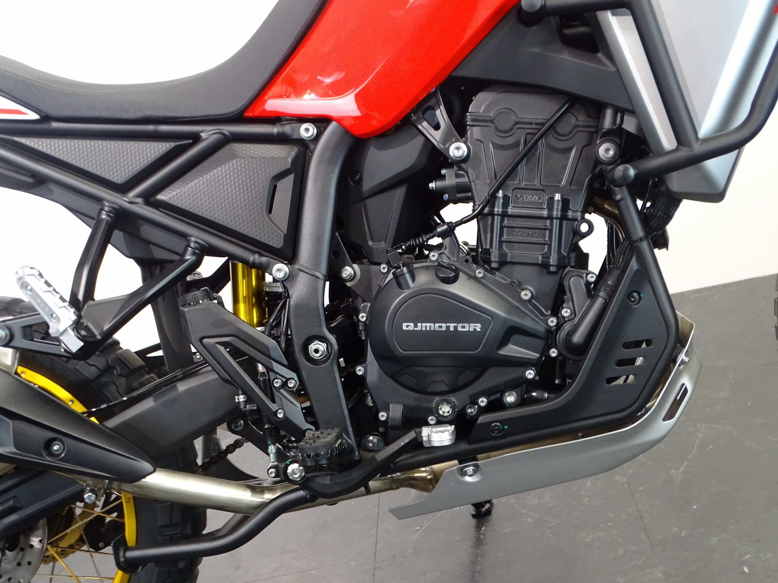 QJMOTOR SRT 450 RX