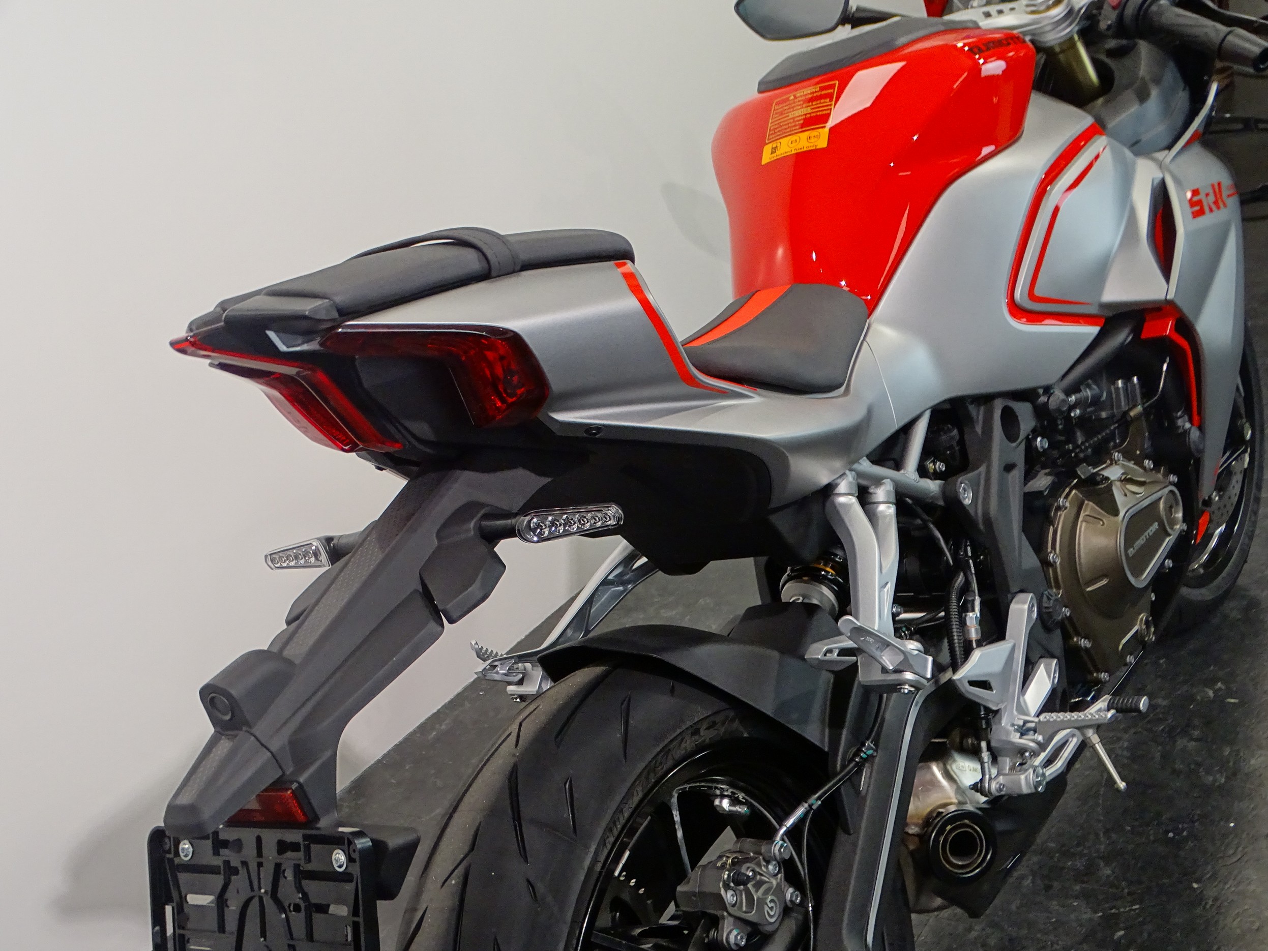 QJMOTOR SRK 421 RR