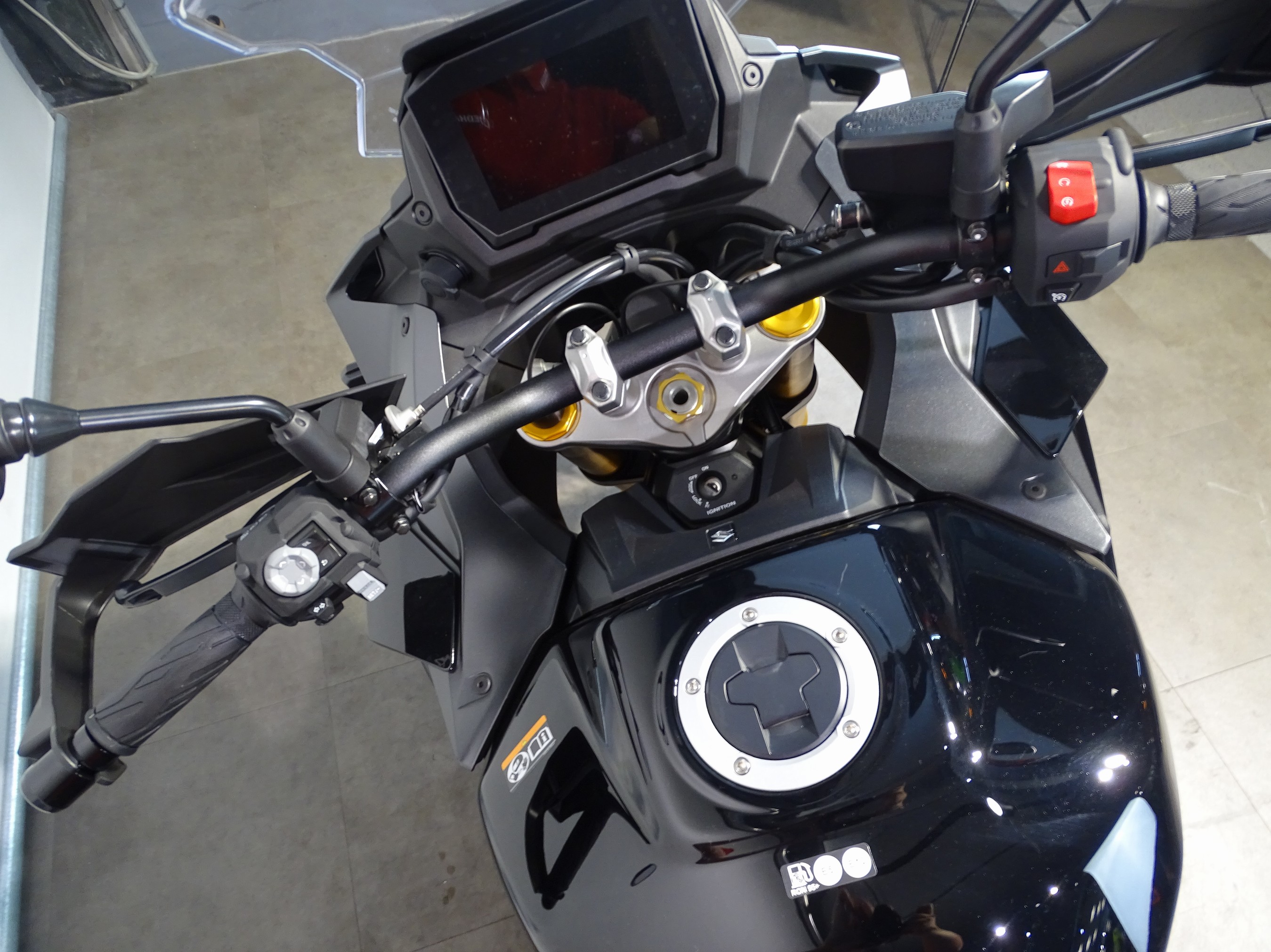 SUZUKI GSX-S 1000 GX