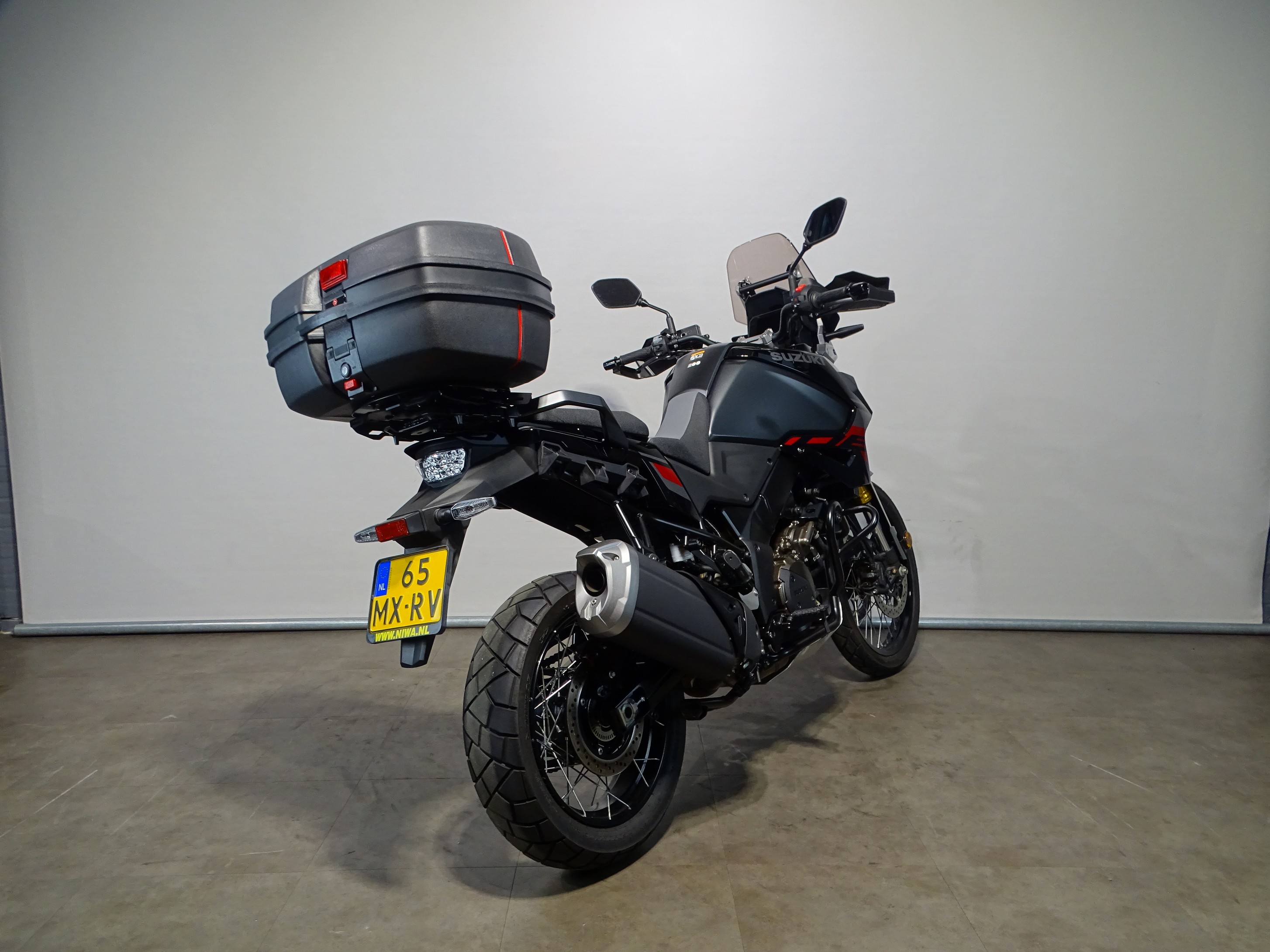 SUZUKI DL 1050 DE V-STROM