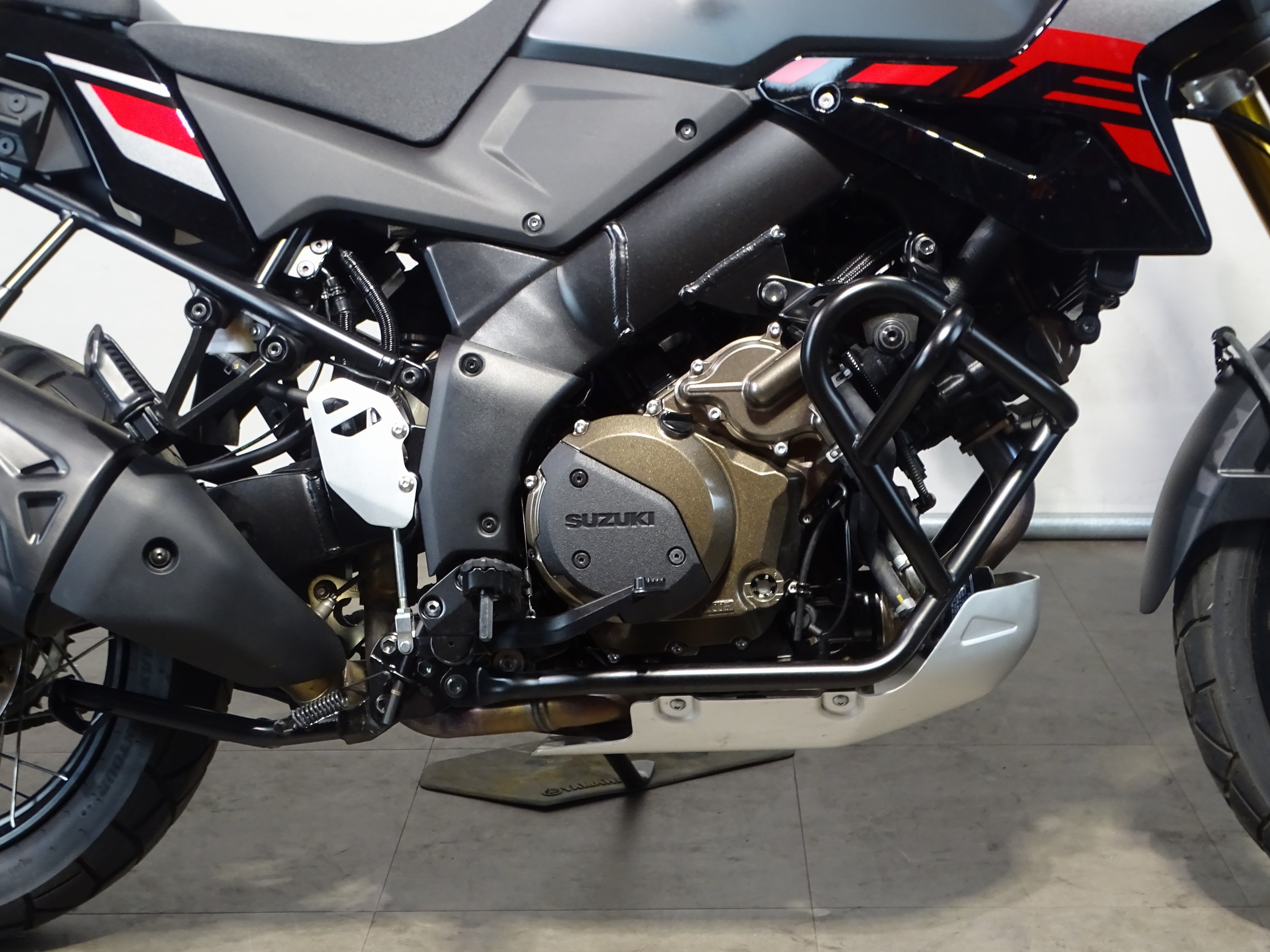 SUZUKI DL 1050 DE V-STROM