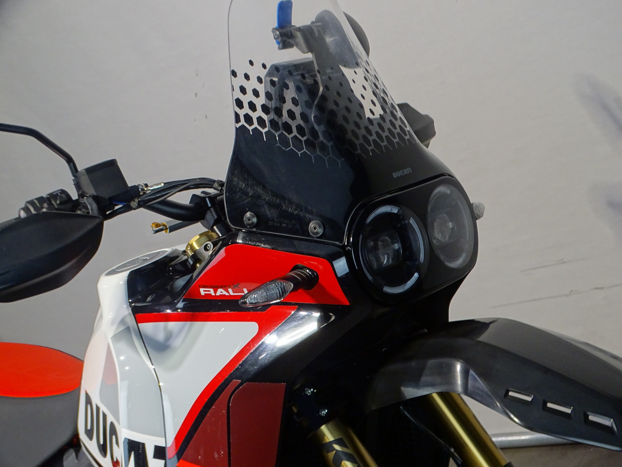 DUCATI DESERT X RALLY