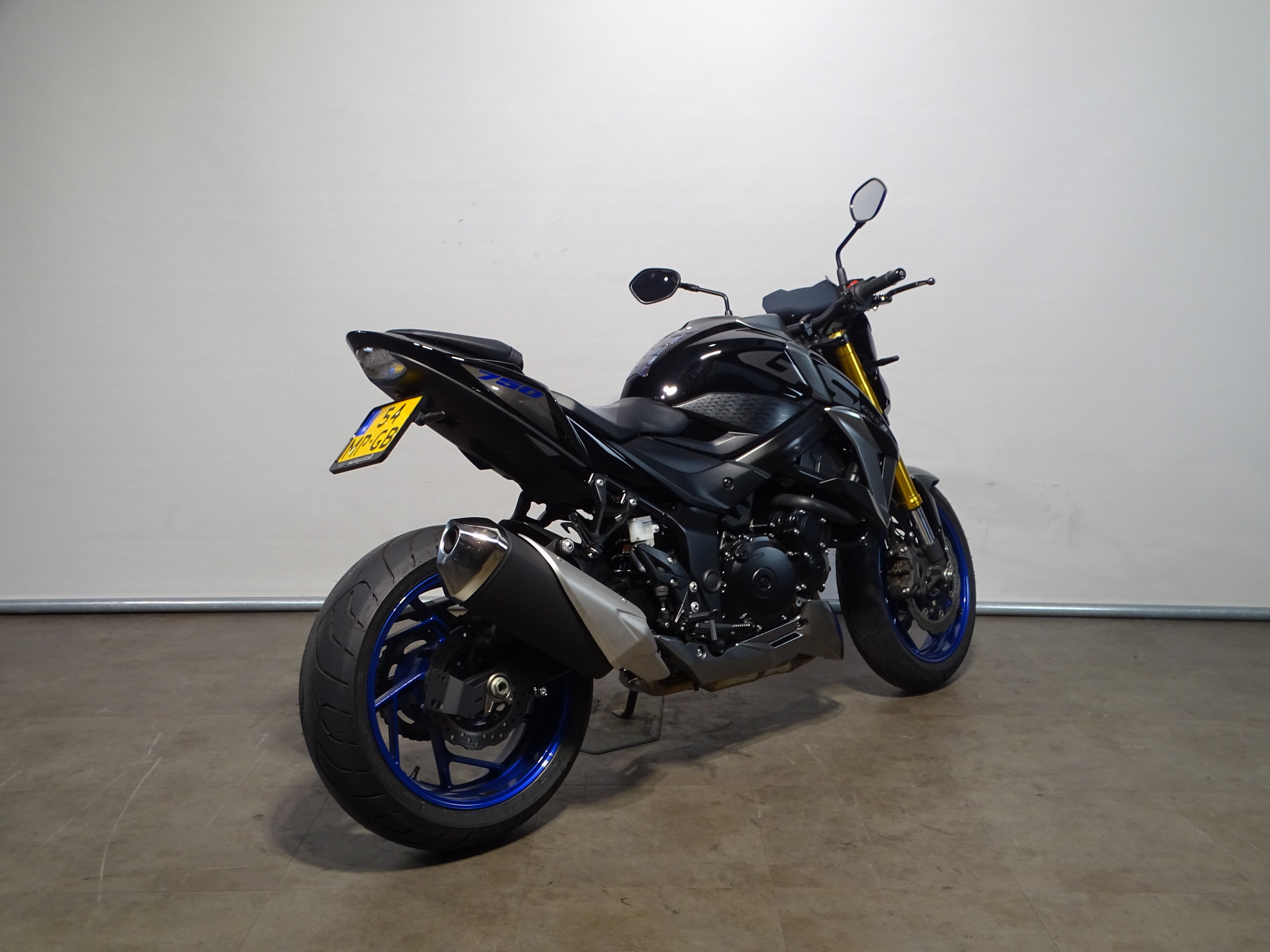 SUZUKI GSX-S 750