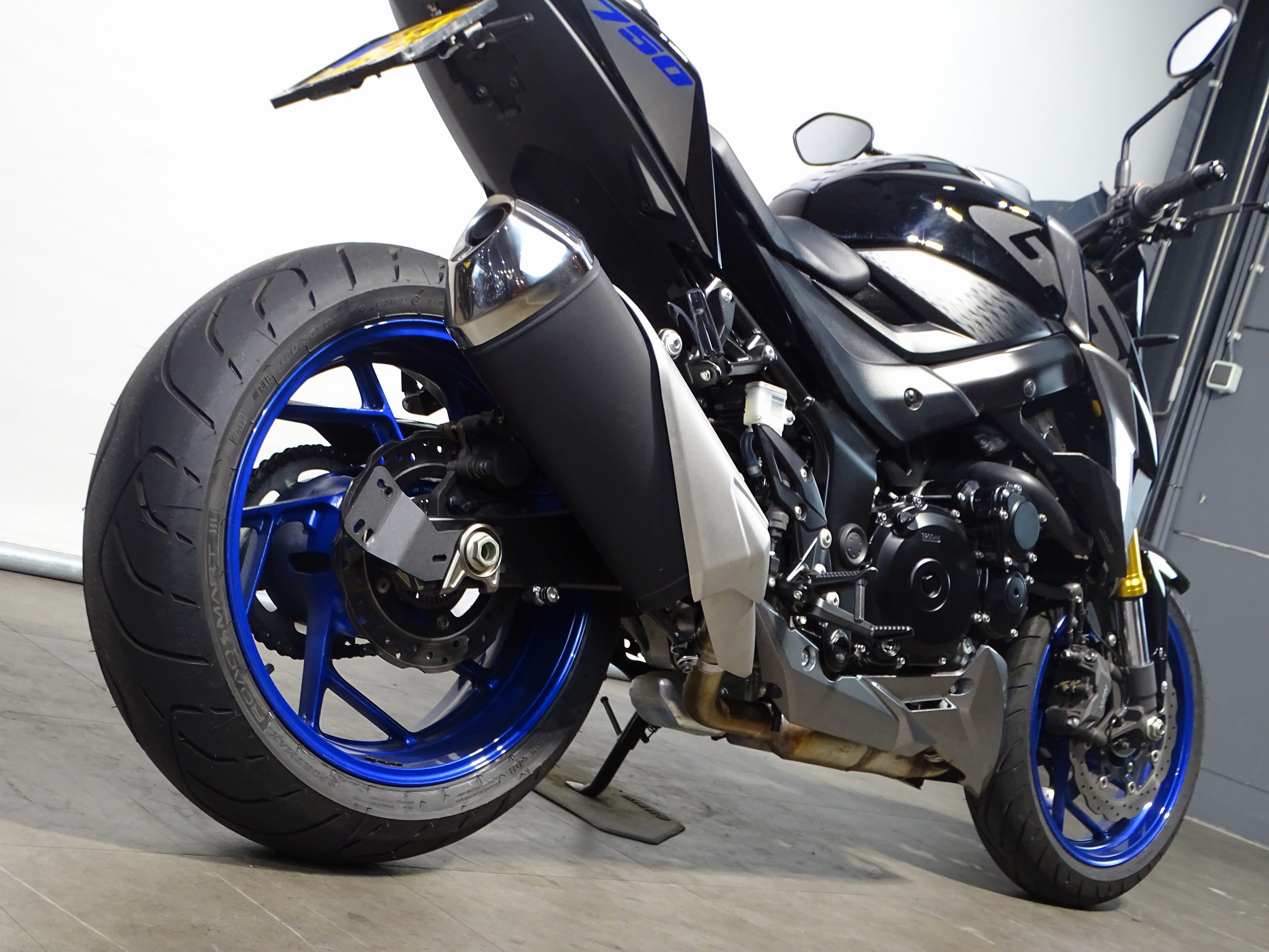 SUZUKI GSX-S 750
