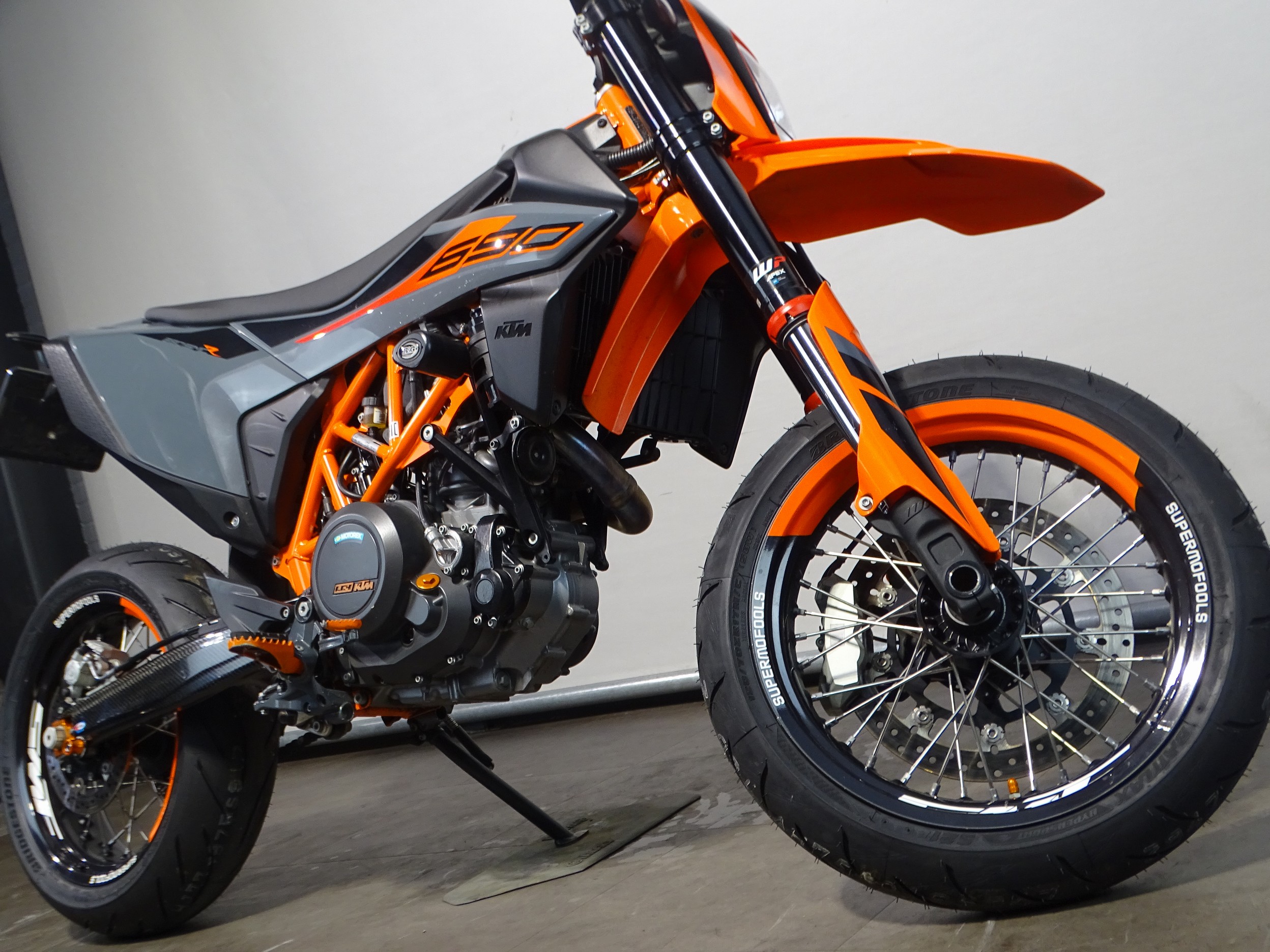 KTM 690 SMC R