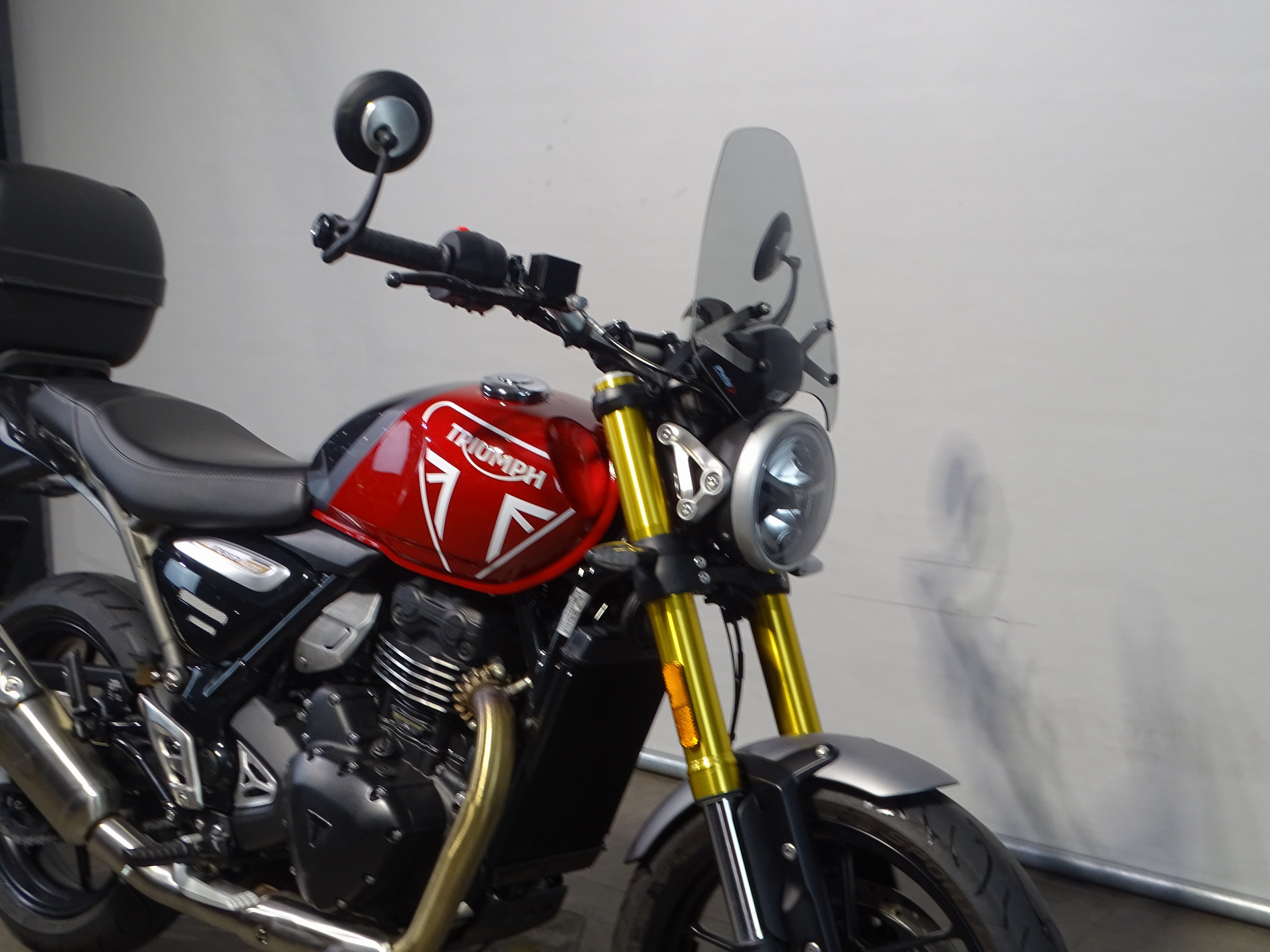 TRIUMPH SPEED 400