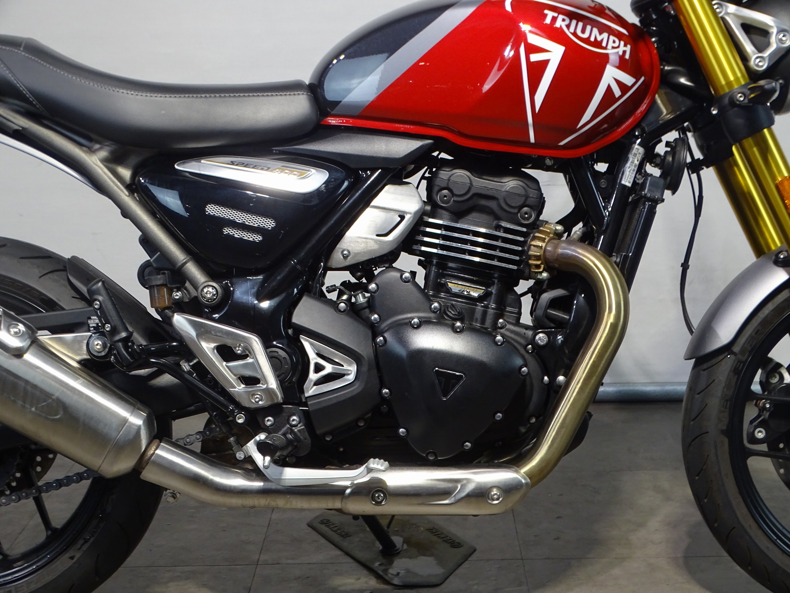 TRIUMPH SPEED 400
