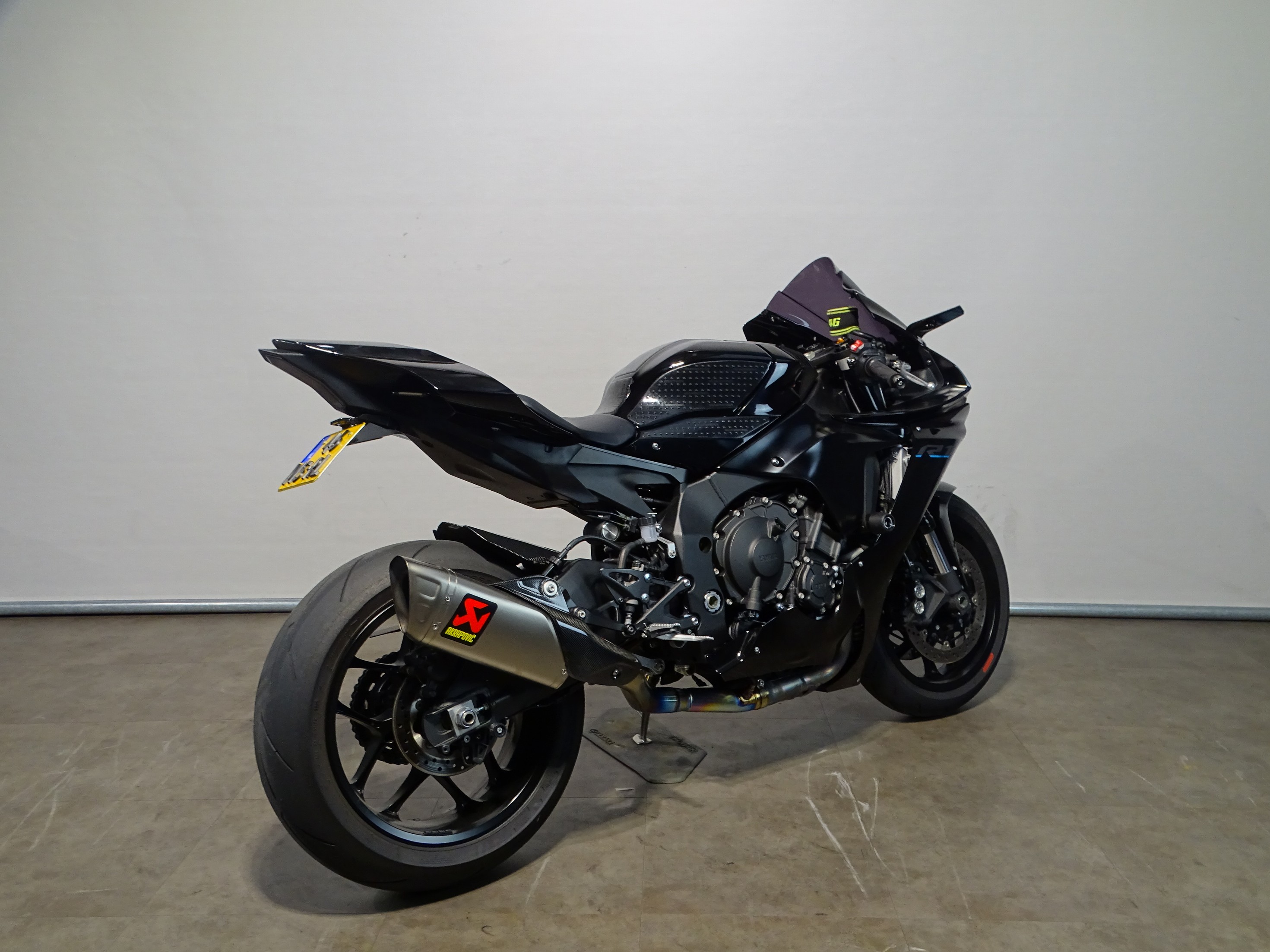 YAMAHA YZF-R1