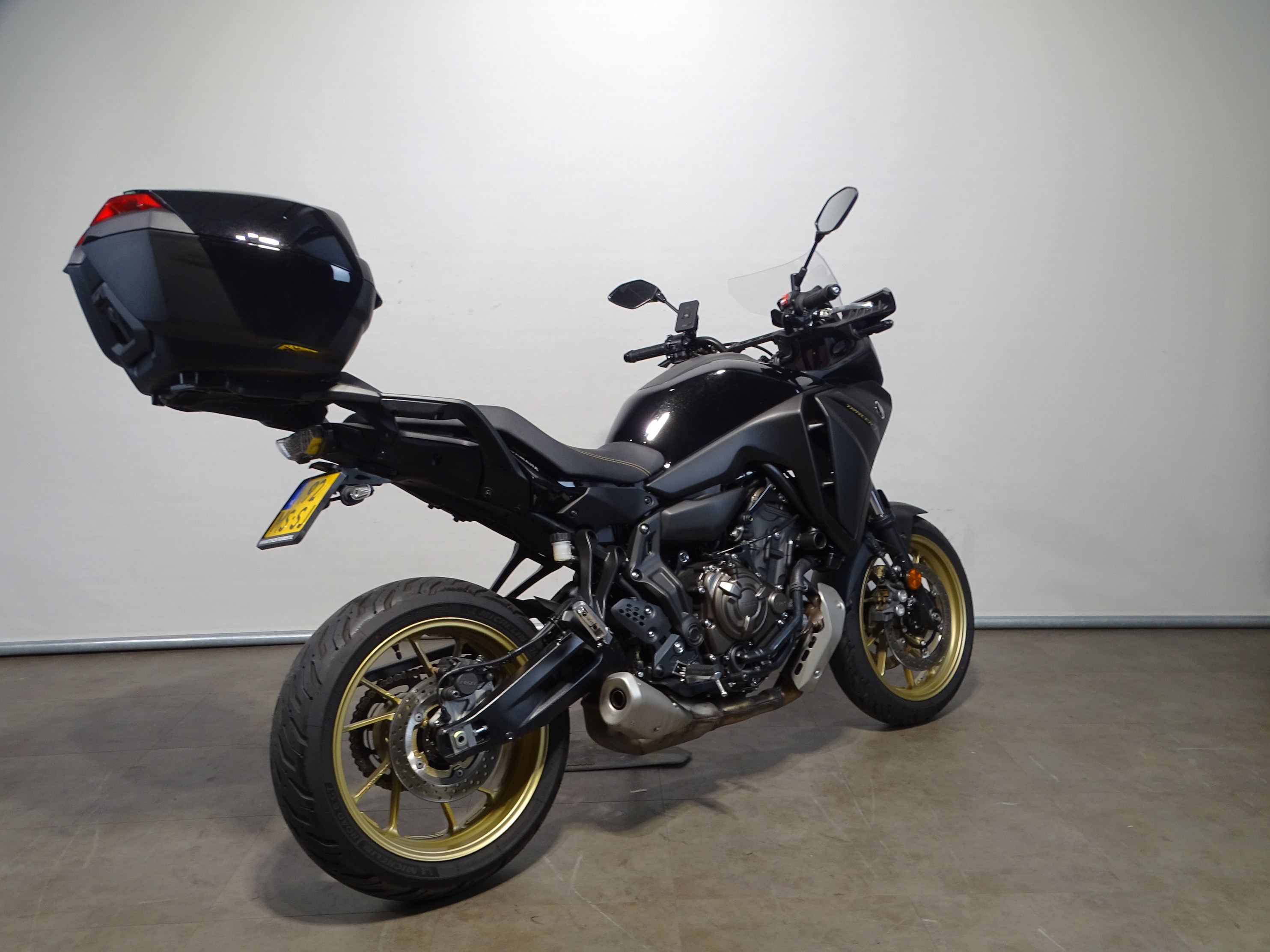 YAMAHA TRACER 7