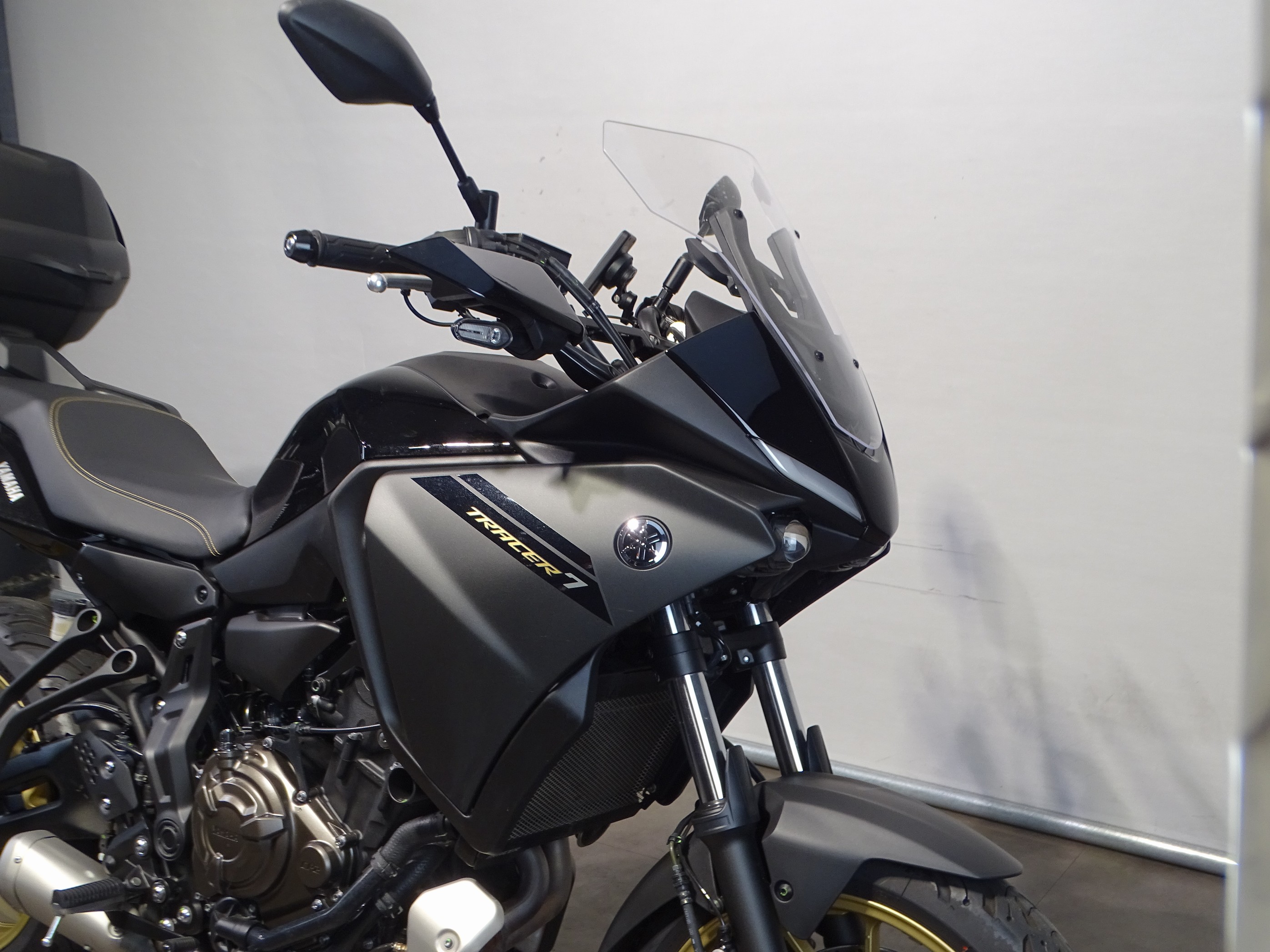 YAMAHA TRACER 7