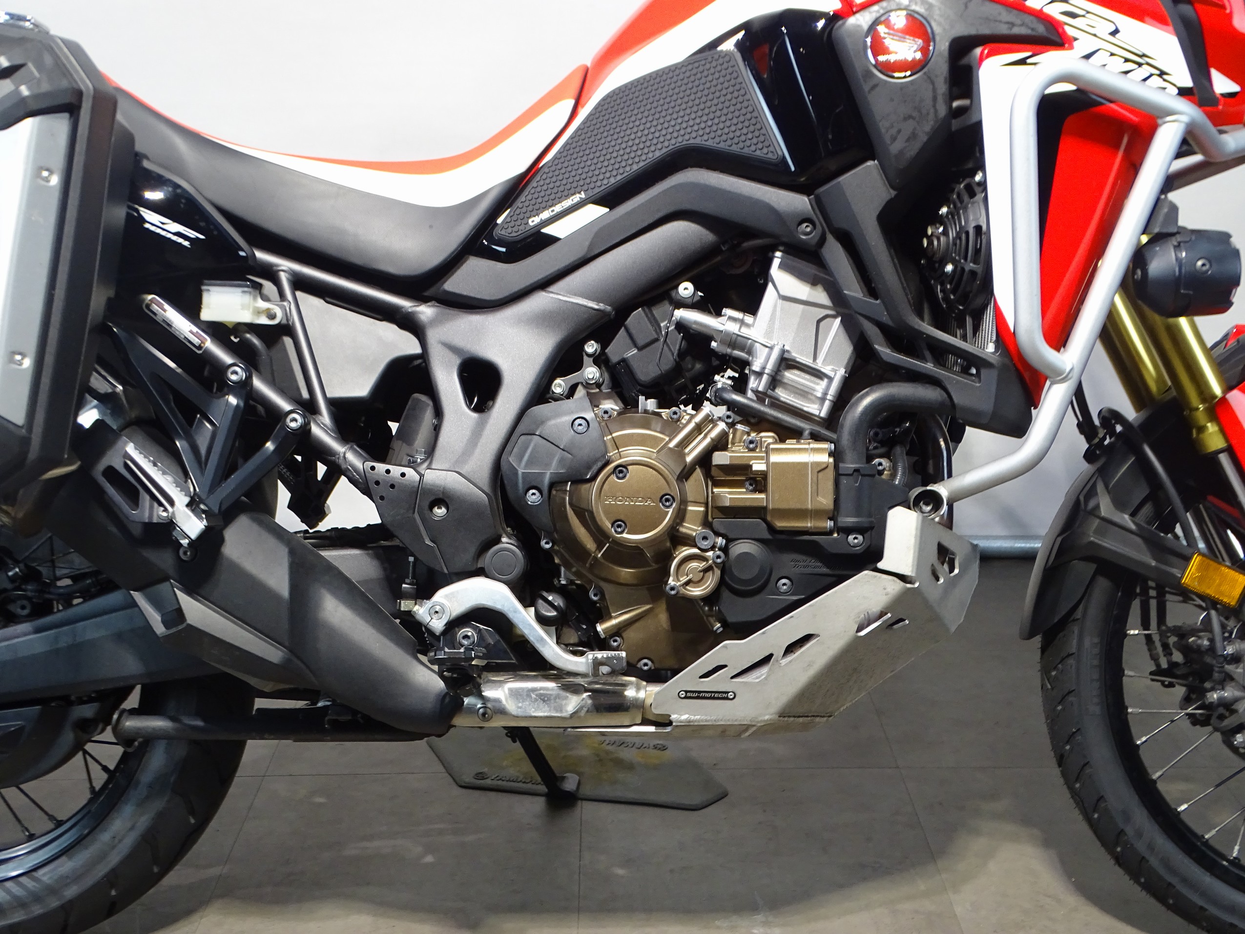 HONDA CRF 1000 AFRICA TWIN DCT