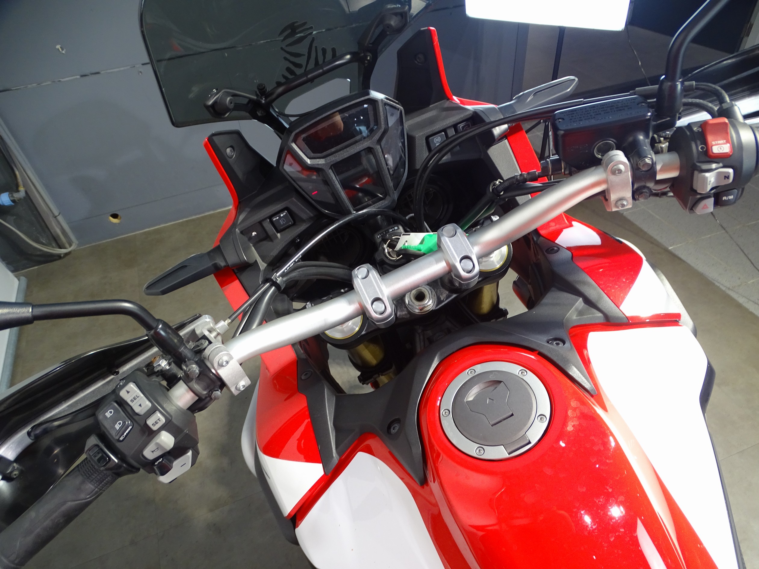 HONDA CRF 1000 AFRICA TWIN DCT