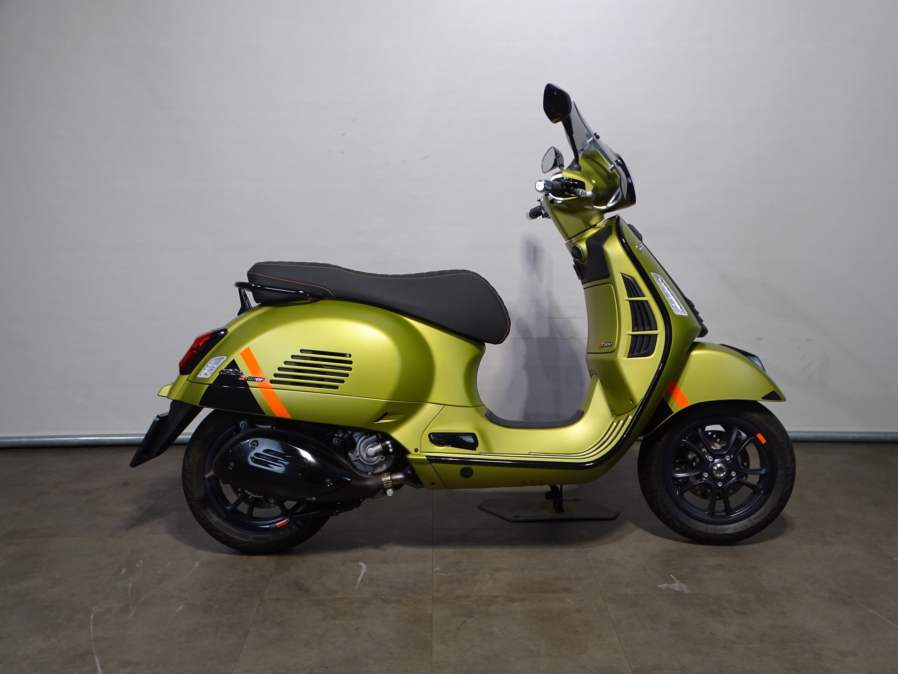 VESPA GTS 300 SUPER HPE
