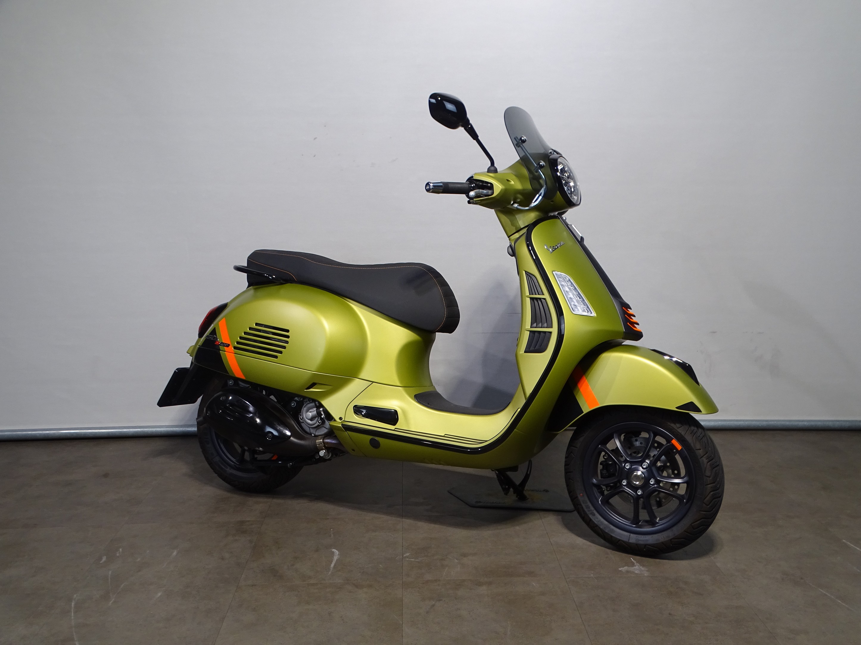 VESPA GTS 300 SUPER HPE