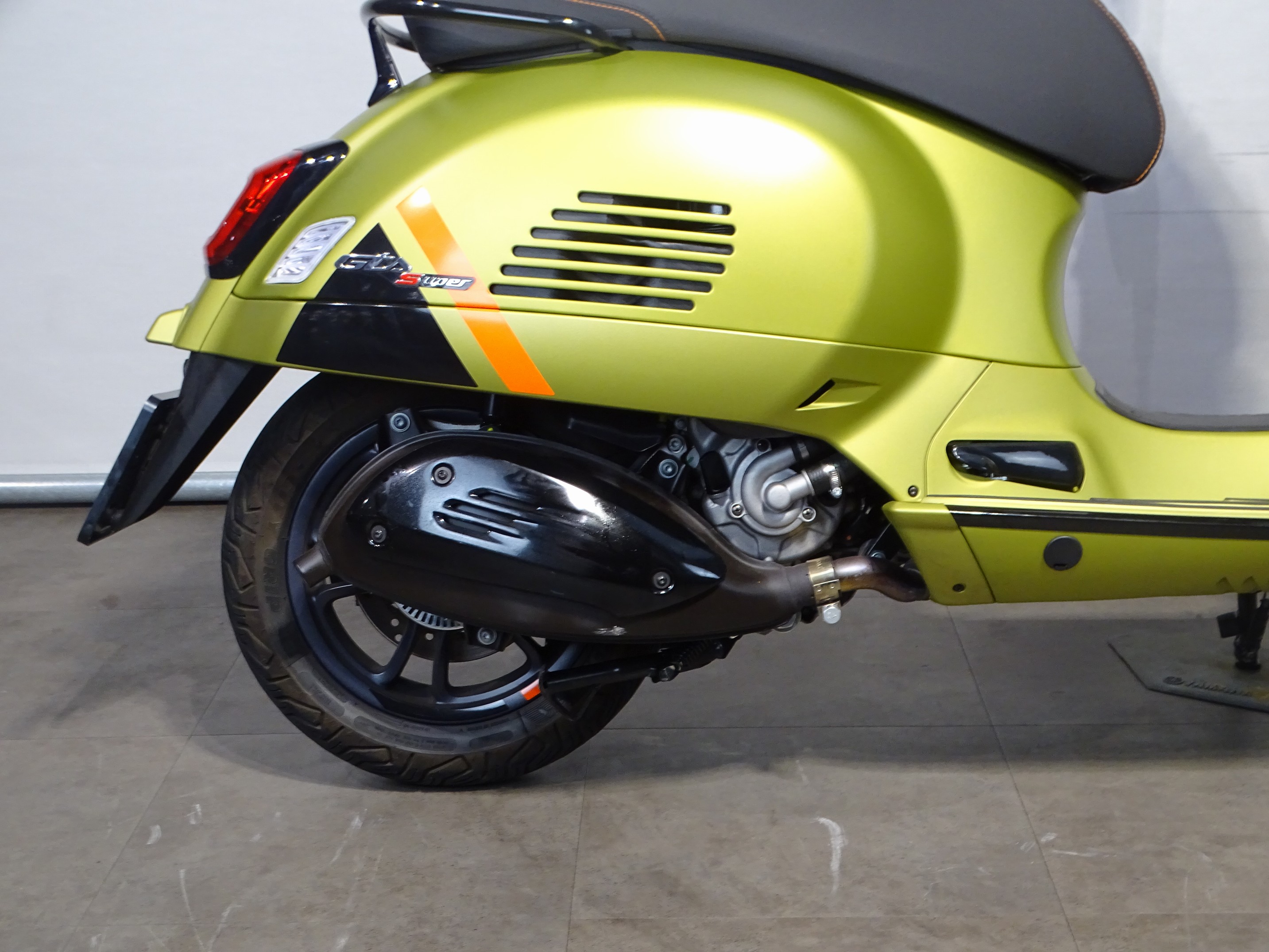VESPA GTS 300 SUPER HPE