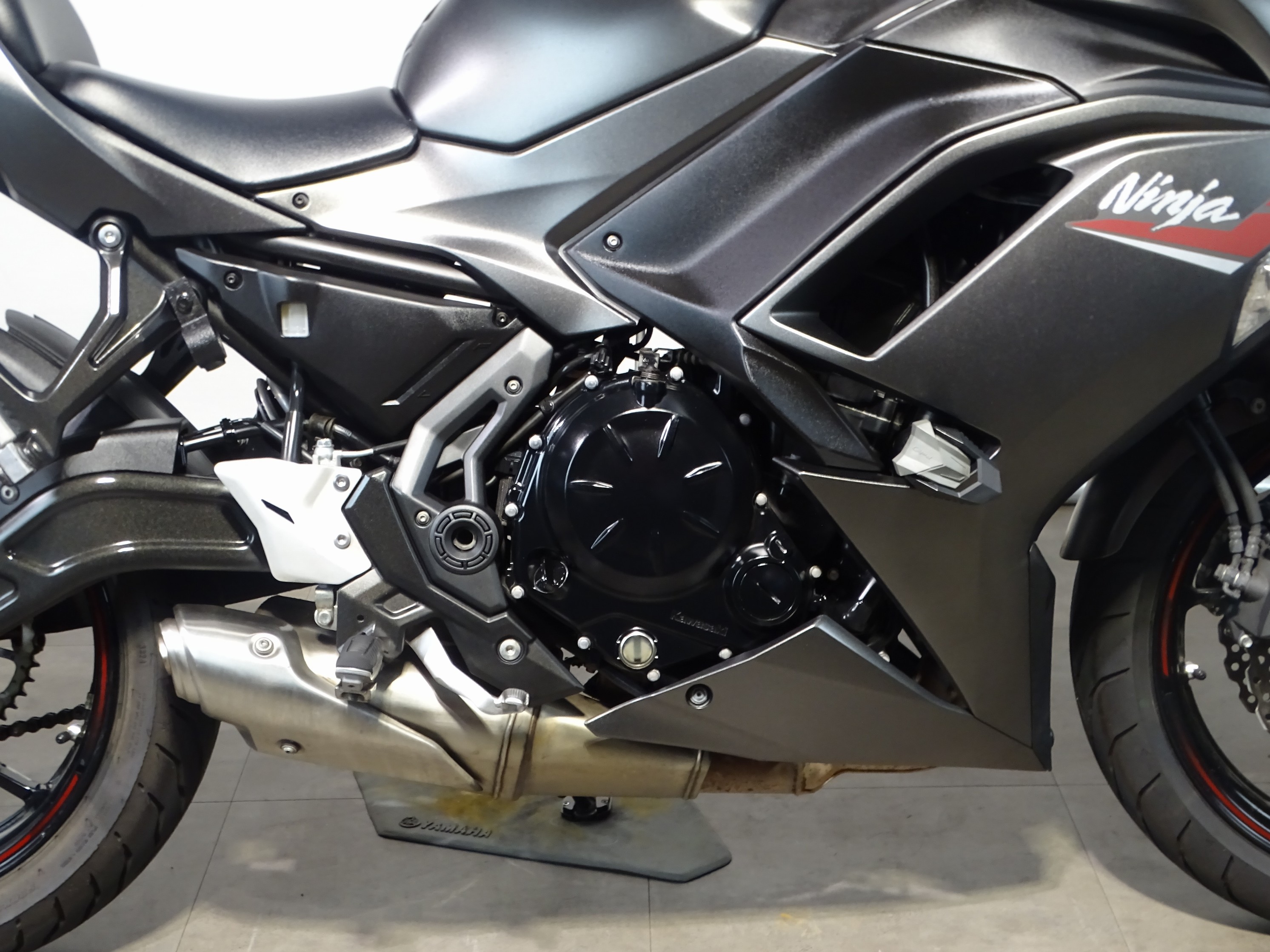 KAWASAKI NINJA 650