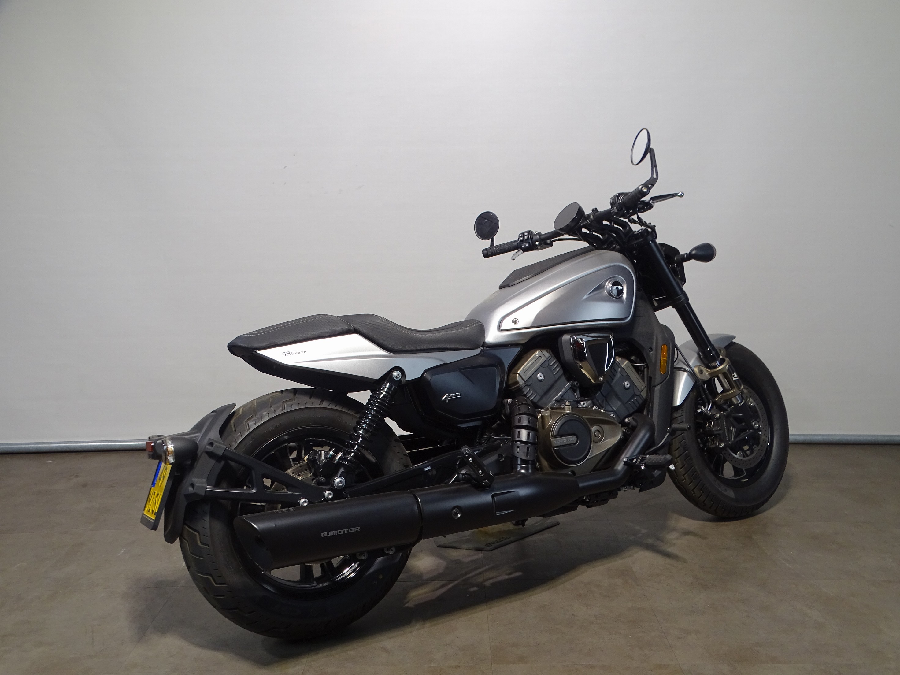QJMOTOR SRV 600 V2