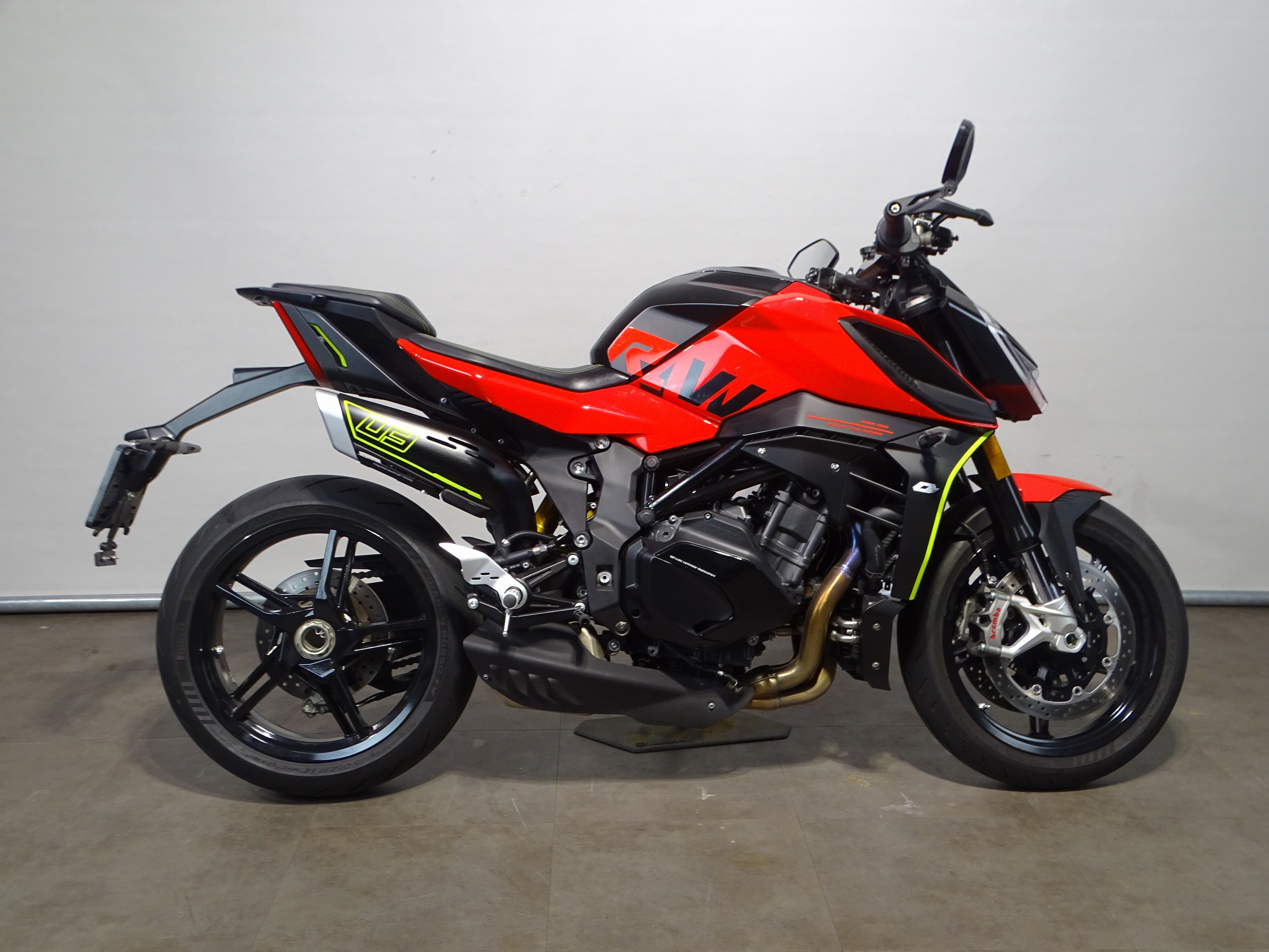 QJMOTOR SRK 921