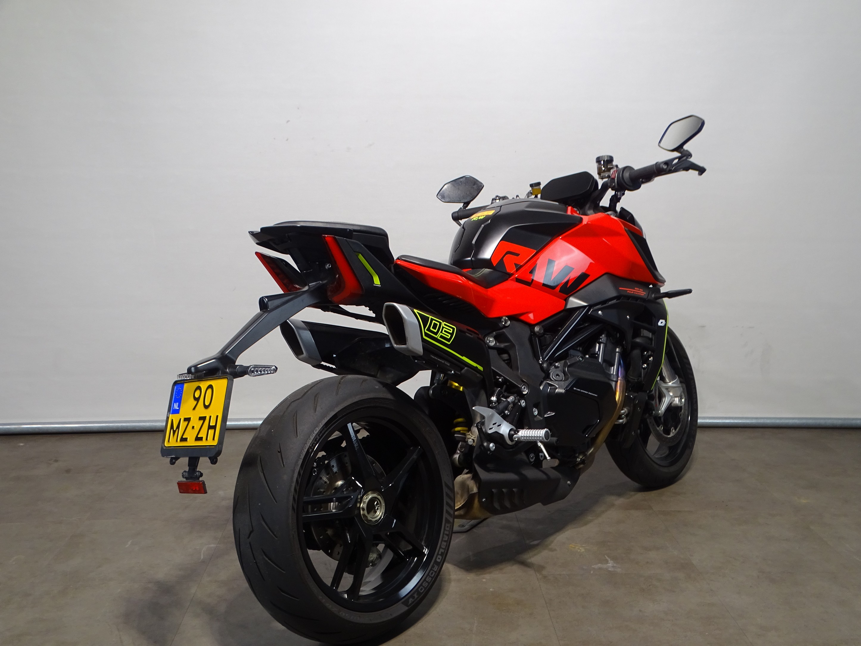 QJMOTOR SRK 921