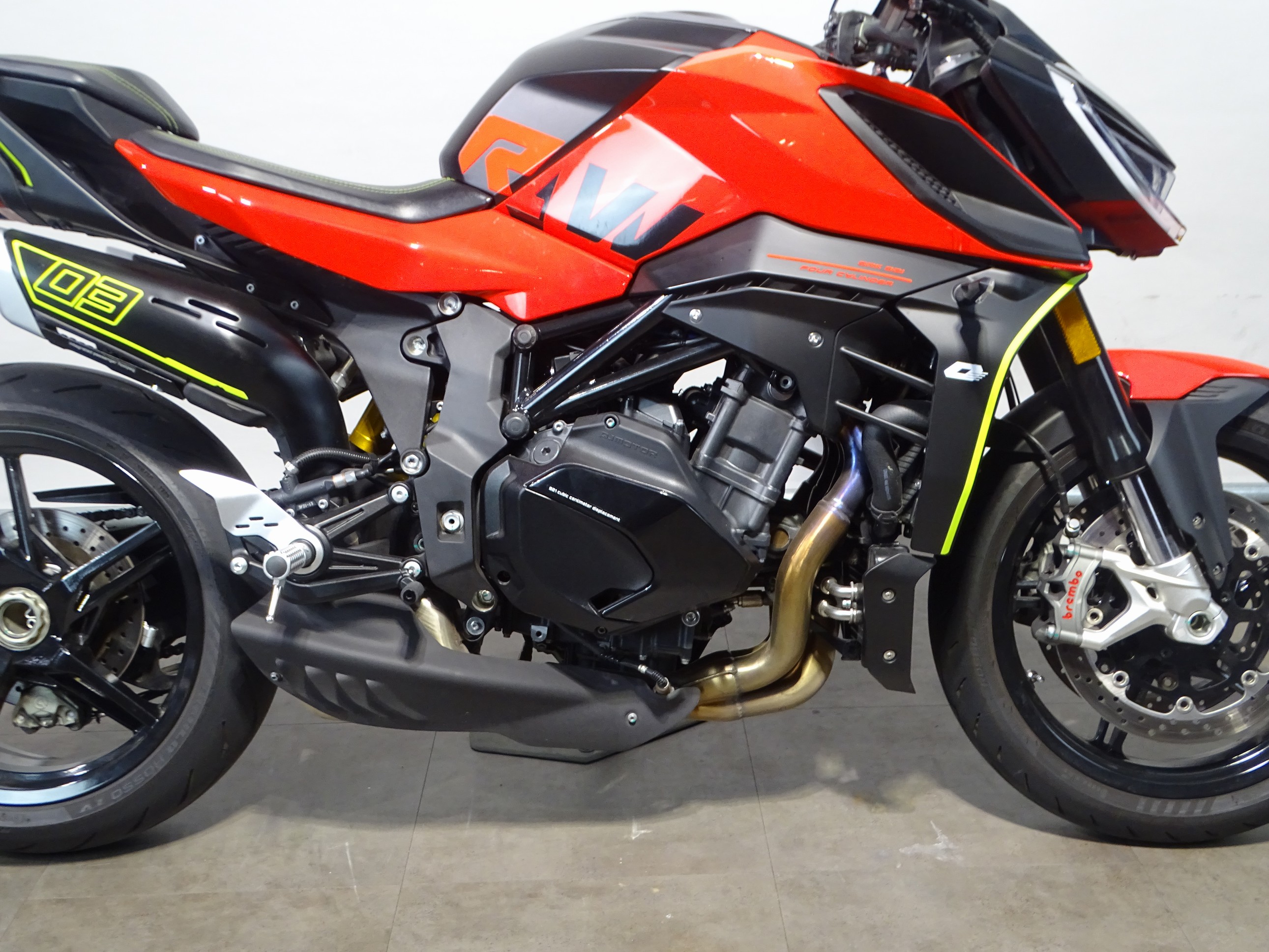 QJMOTOR SRK 921