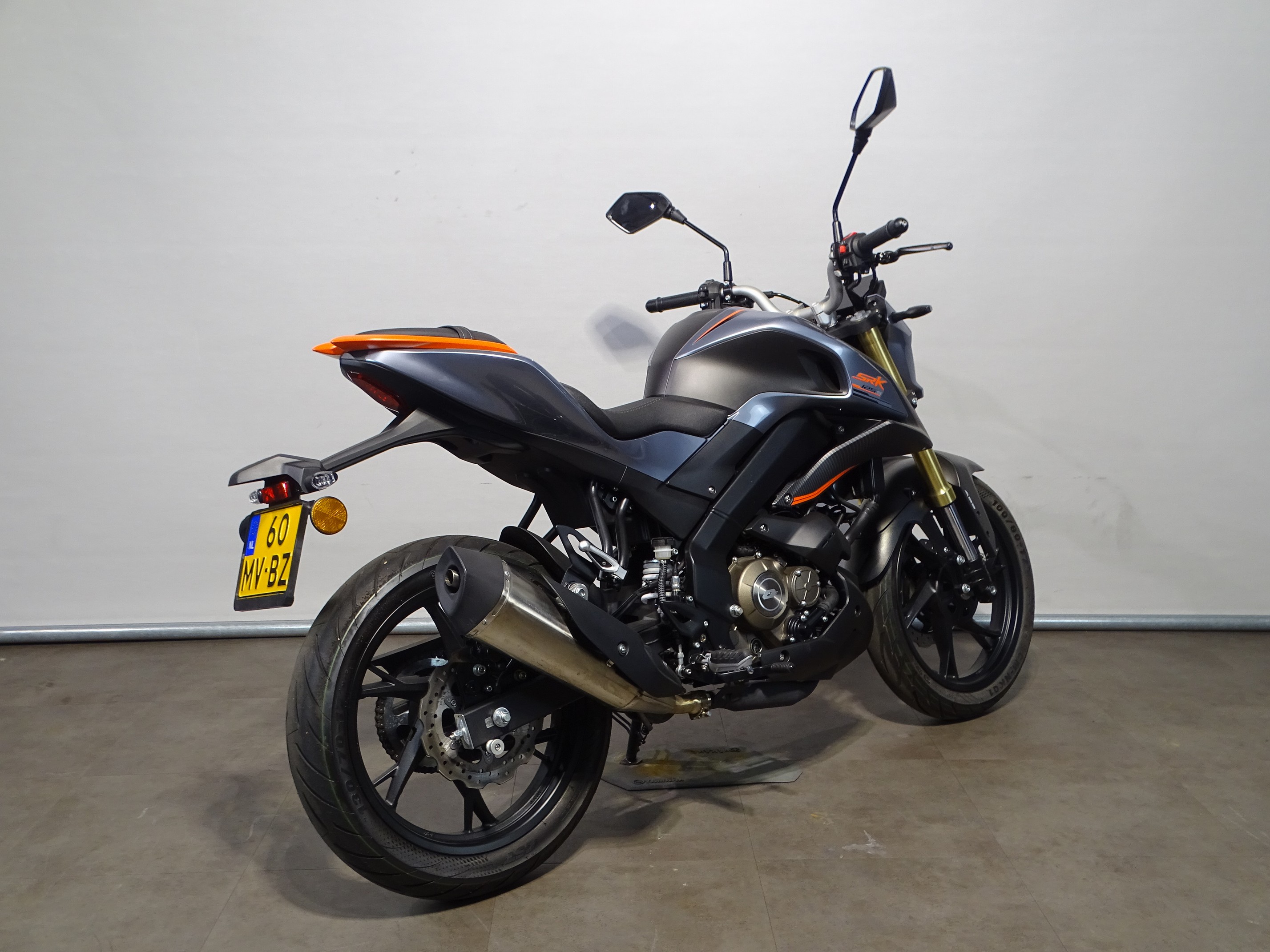 QJMOTOR SRK 125 S