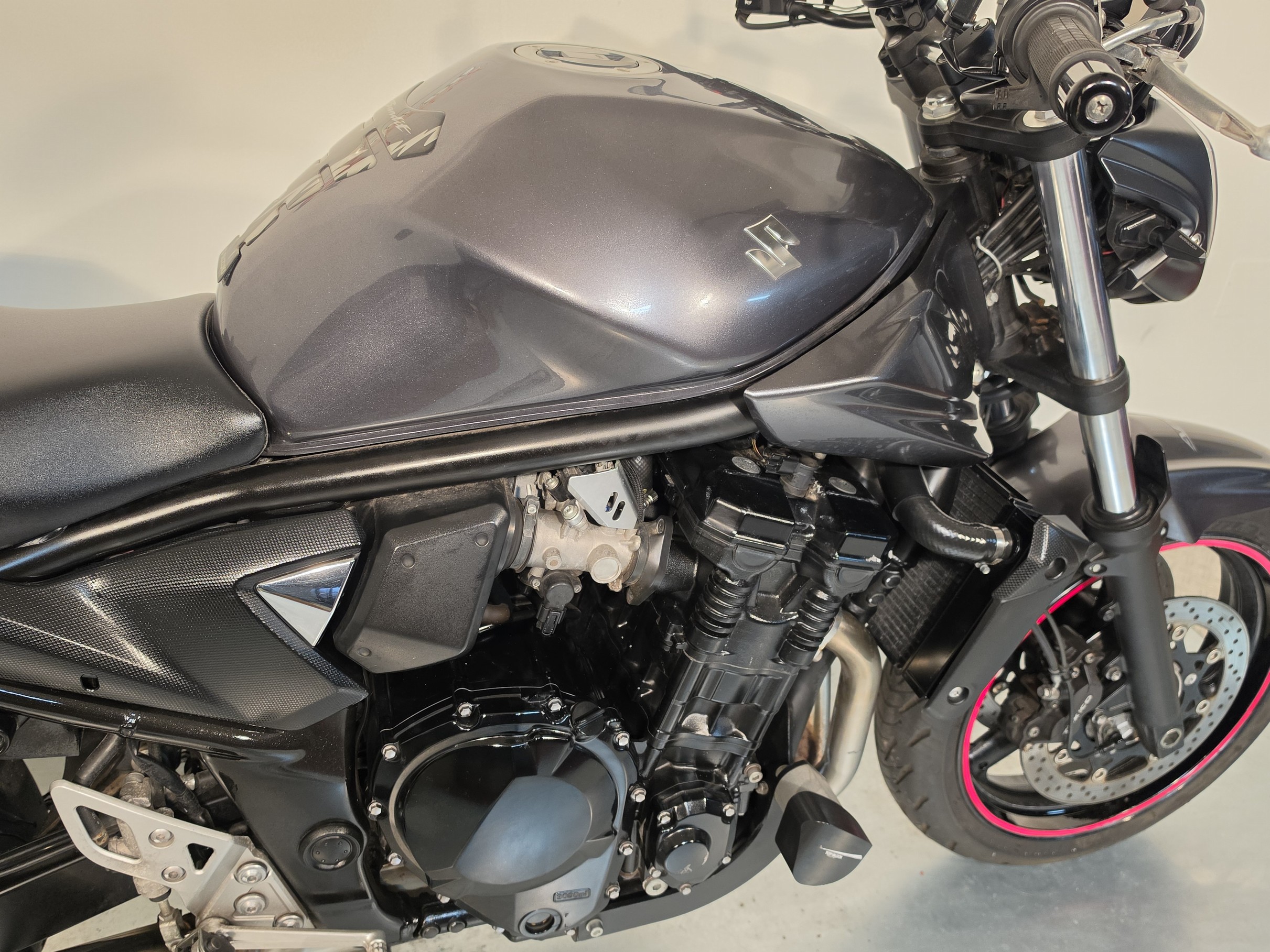 SUZUKI GSF 650 Bandit 650 , GSF 650 A