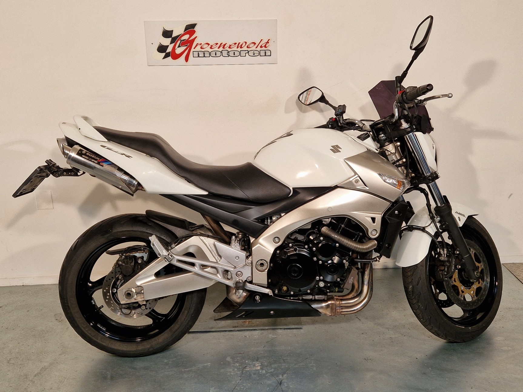 SUZUKI GSR 600 YOSHIMURA ABS GSR 600