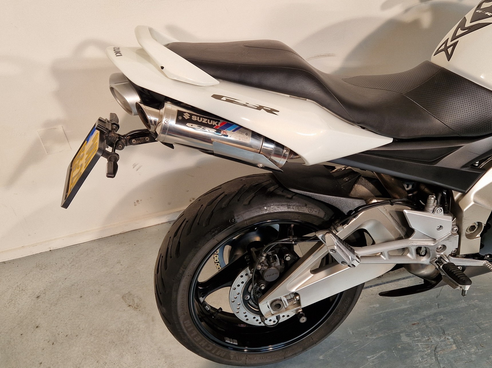 SUZUKI GSR 600 YOSHIMURA ABS GSR 600