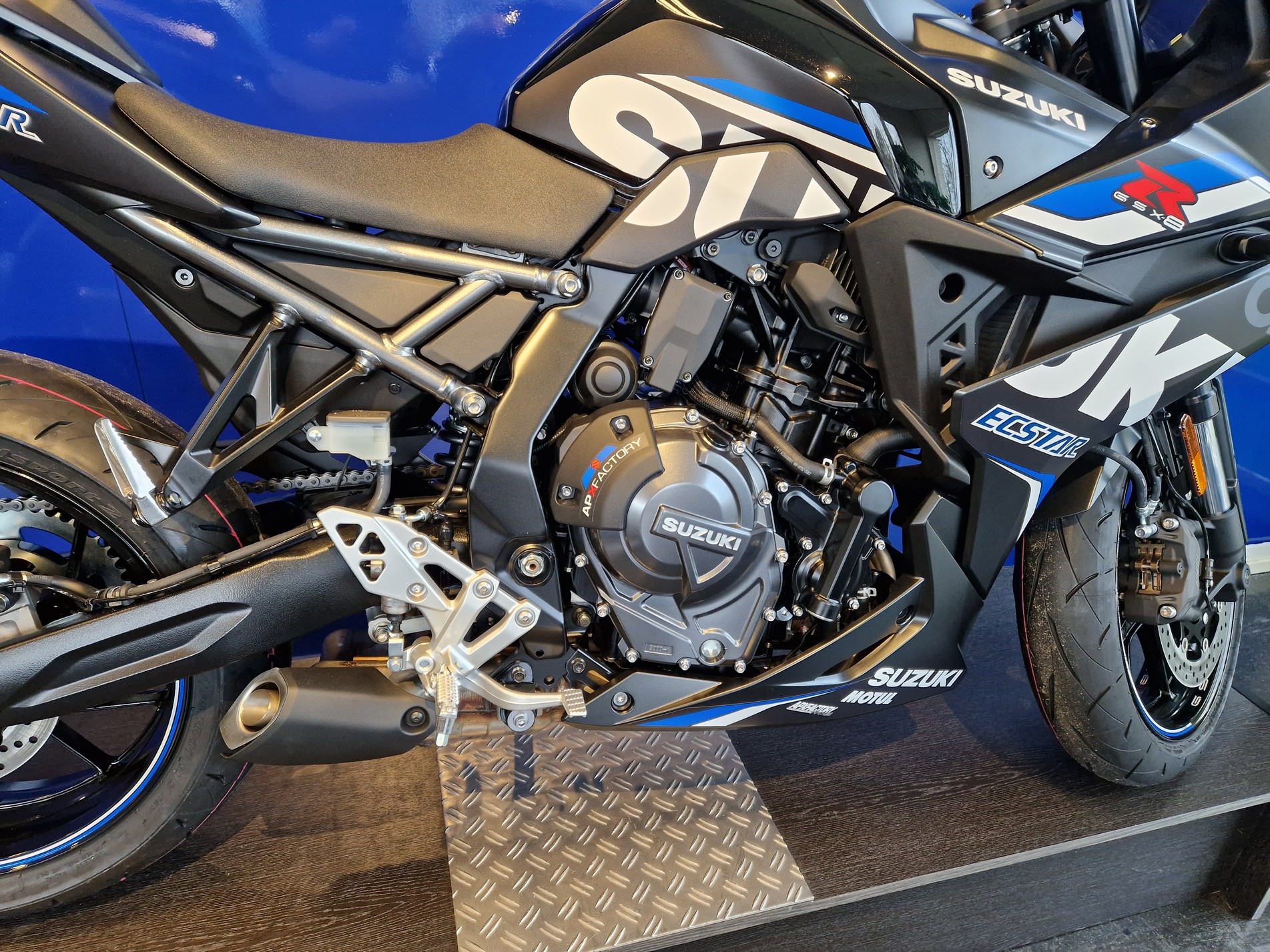 SUZUKI GSX-8R GSX-8R Special , GSX 8R