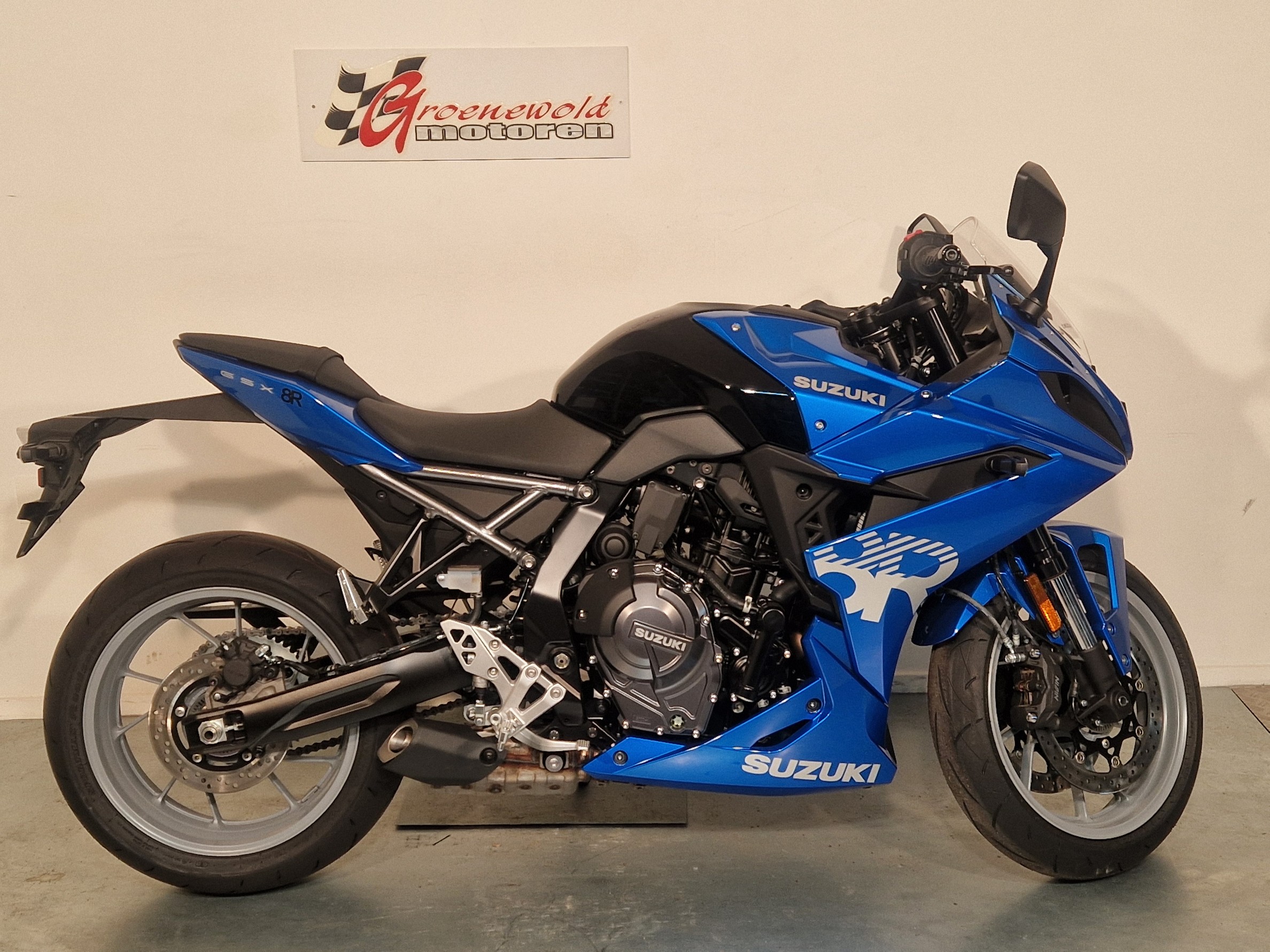 SUZUKI GSX-8R GSX-8R , GSX8R , Nieuw