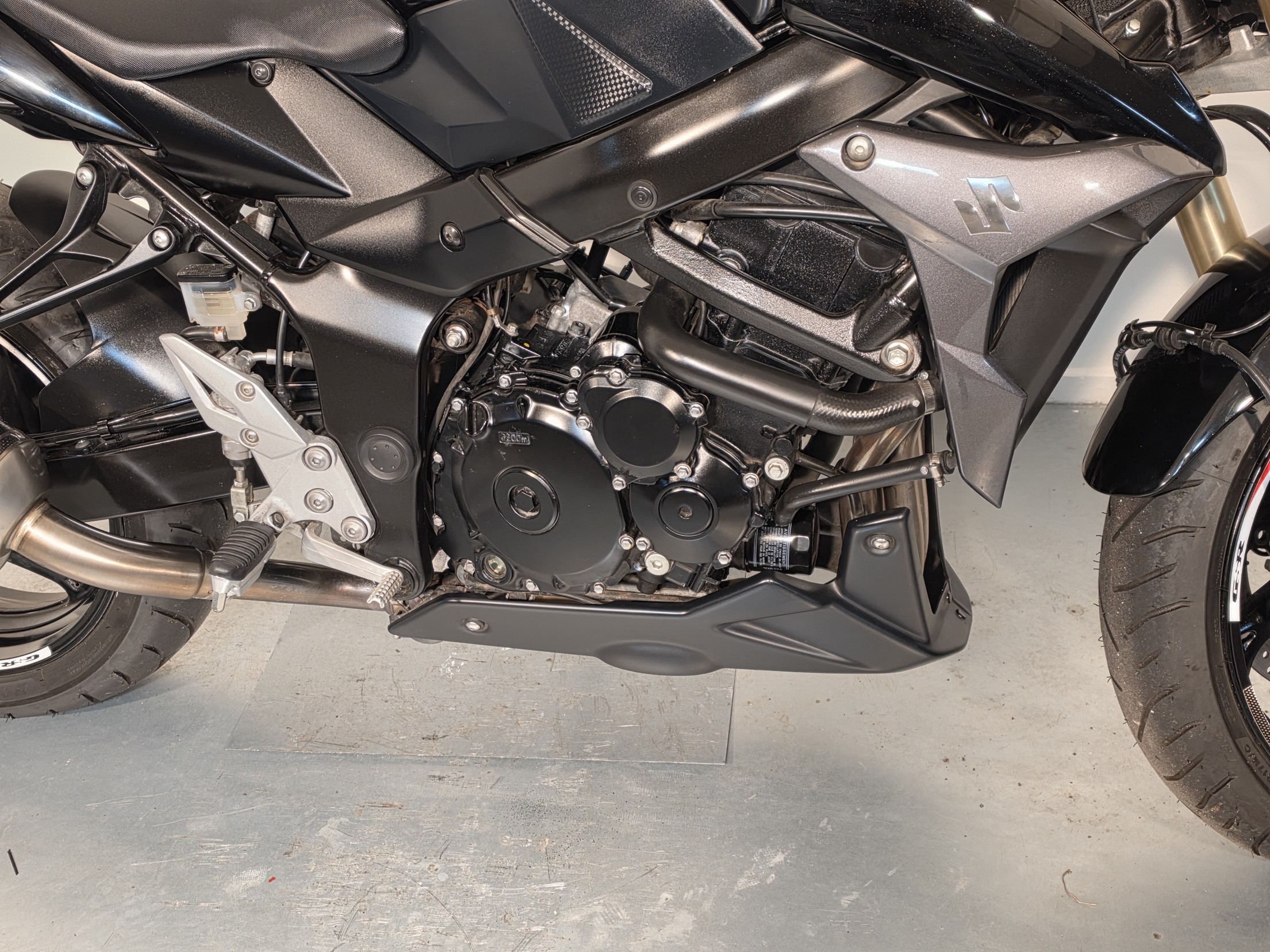 SUZUKI GSR 750A GSR 750 ABS , 17634 k