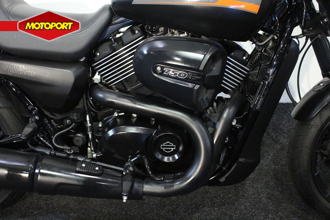 HARLEY-DAVIDSON - STREET ROD 750