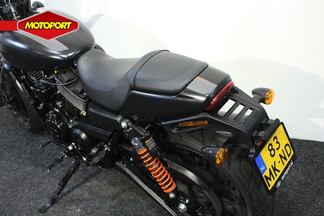 HARLEY-DAVIDSON - STREET ROD 750