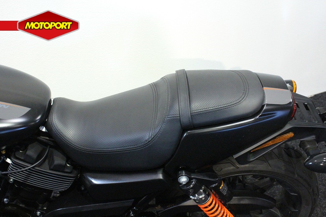 HARLEY-DAVIDSON - STREET ROD 750