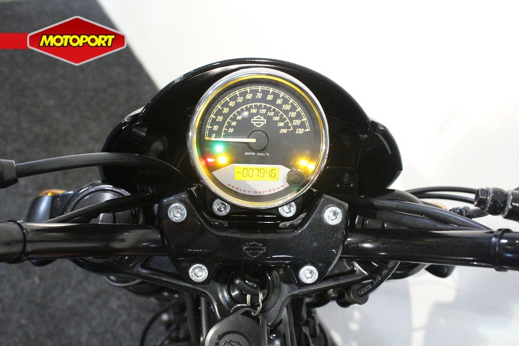 HARLEY-DAVIDSON - STREET ROD 750