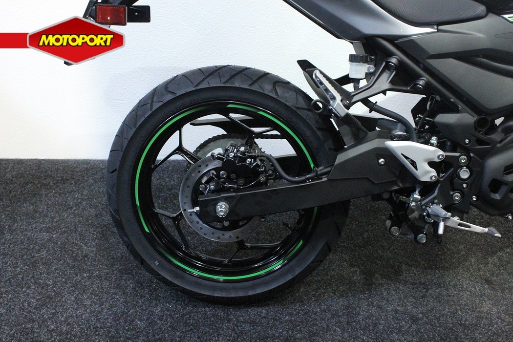 KAWASAKI - Z e-1