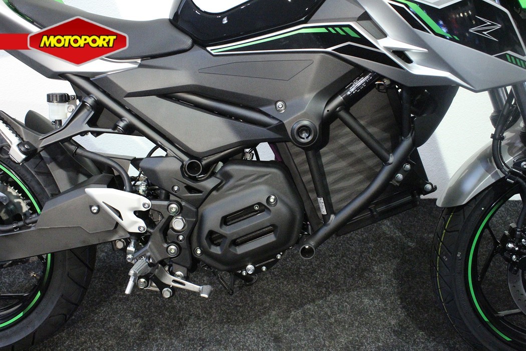 KAWASAKI - Z e-1