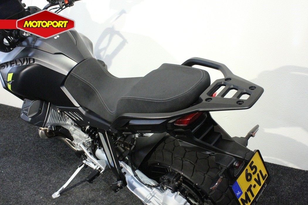 MOTO GUZZI - STELVIO