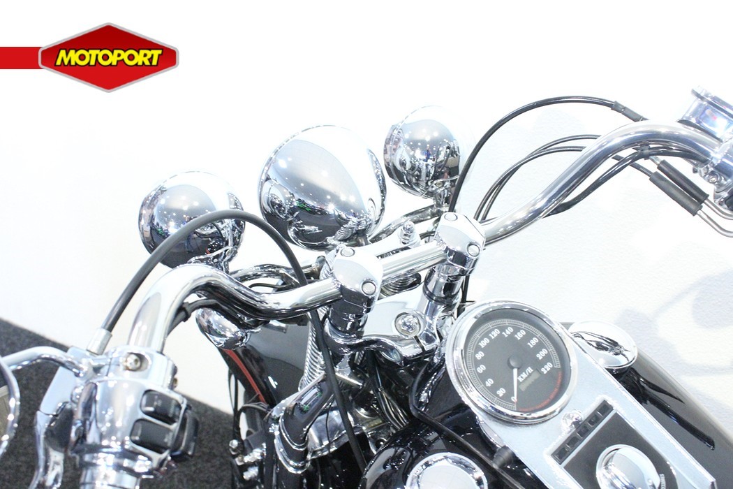 HARLEY-DAVIDSON - FLSTS SOFTIAL SPRINGER