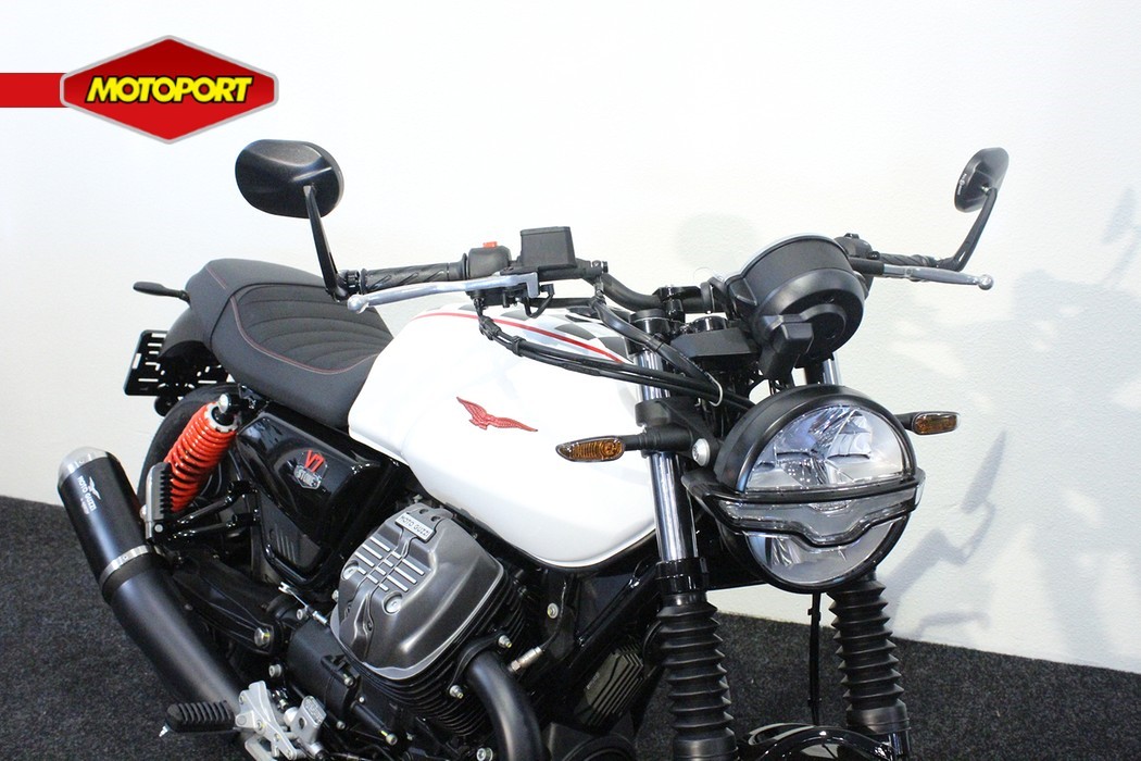 MOTO GUZZI - V7 STONE TEN